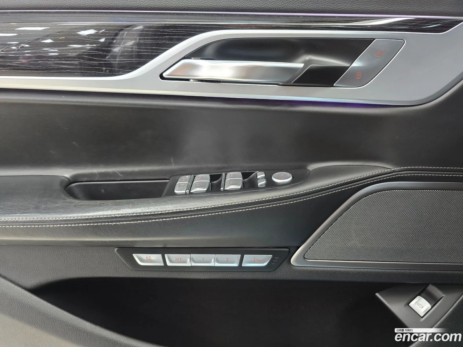 BMW 7 Series 2017 — 8