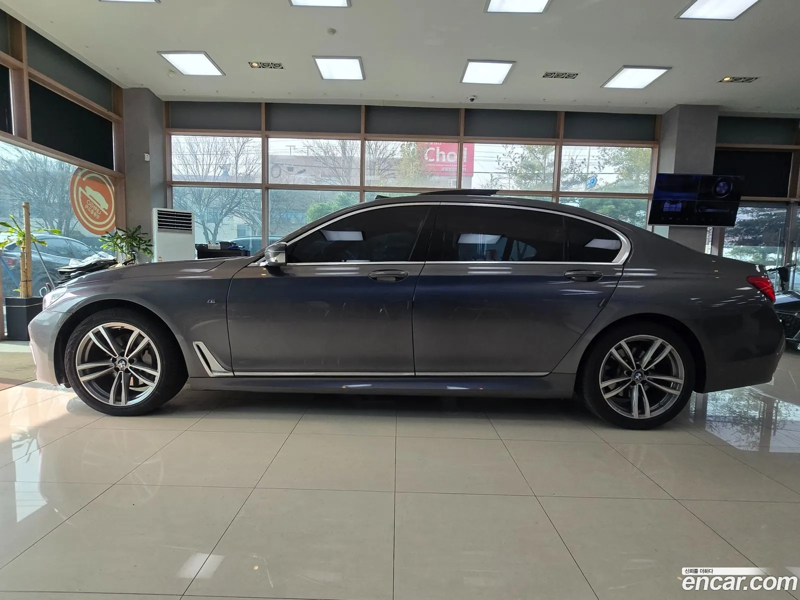 BMW 7 Series 2017 — 18