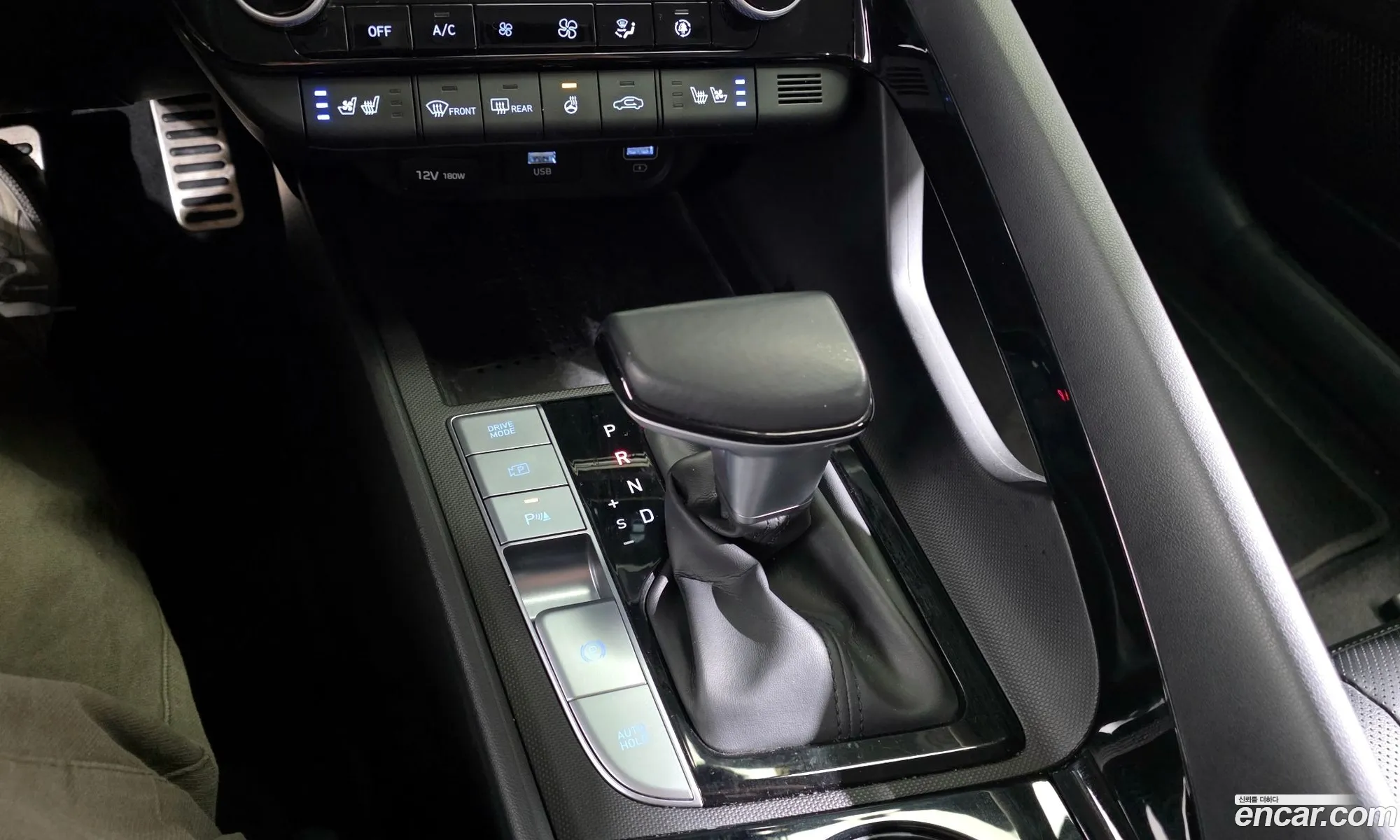 Hyundai Elantra 2021 — 20