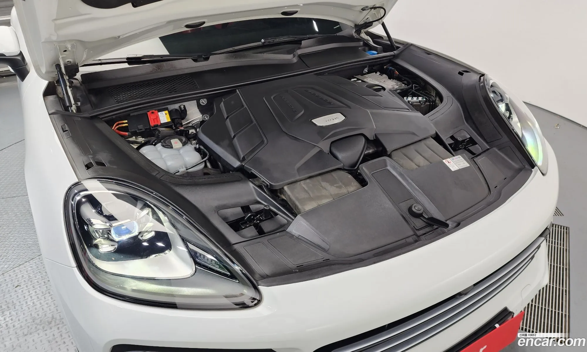 Porsche Cayenne 2019 WP1AA29Y1KDA36456 — 15