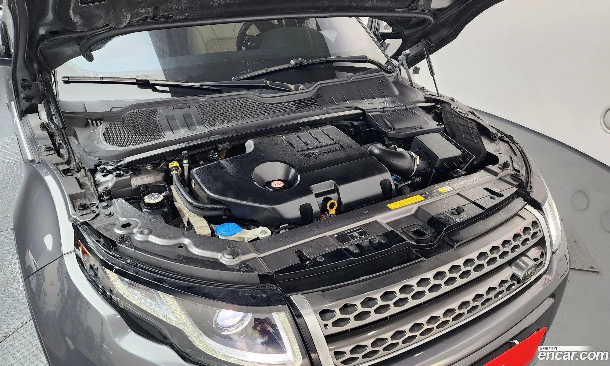 Land Rover Range Rover Evoque 2017 SALVA2BN1HH249825 — 7