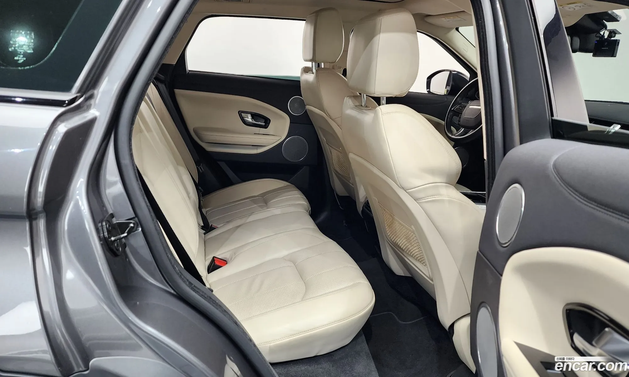 Land Rover Range Rover Evoque 2017 SALVA2BN1HH249825 — 3