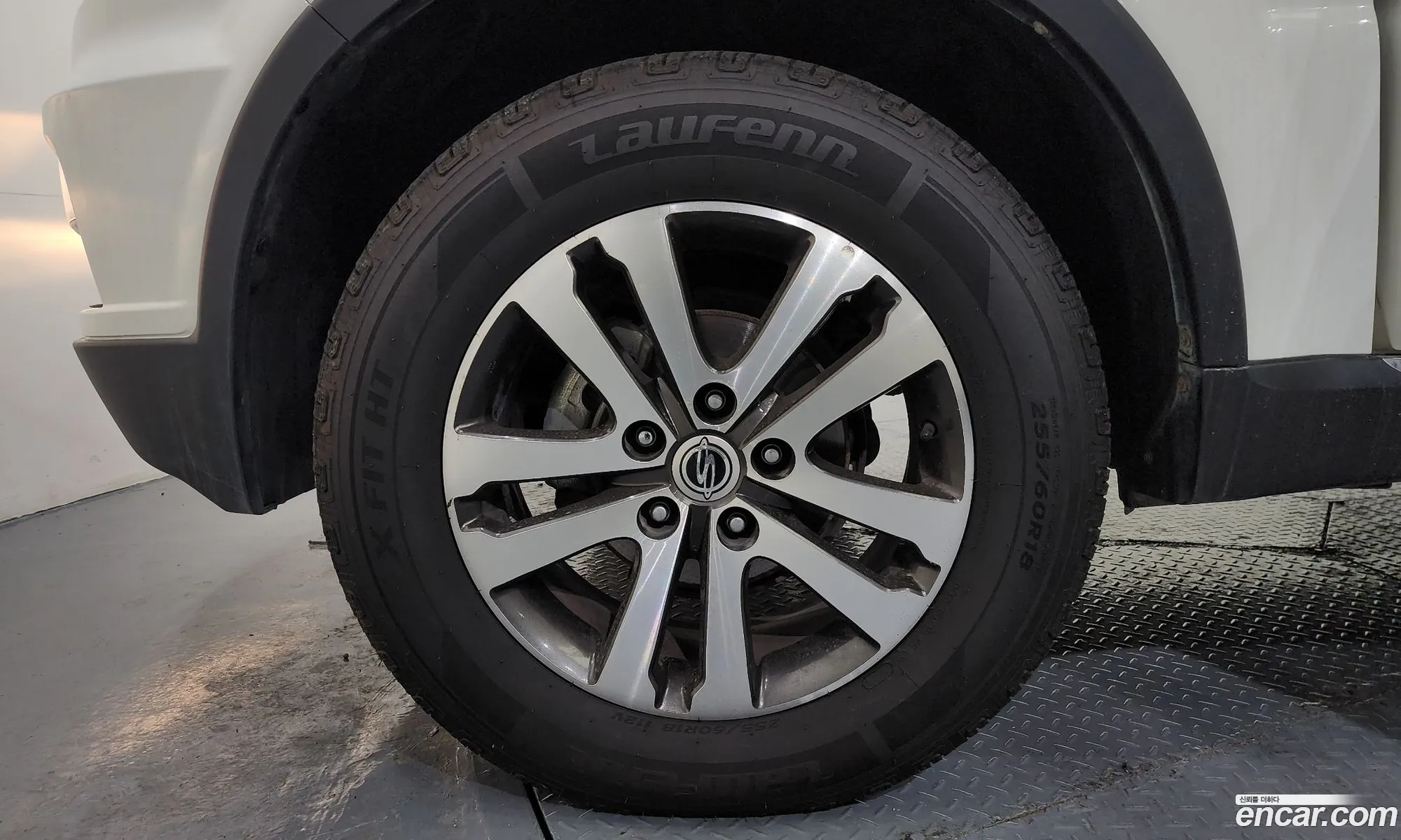 KG Mobility (SsangYong) Rexton W 2014 — 15