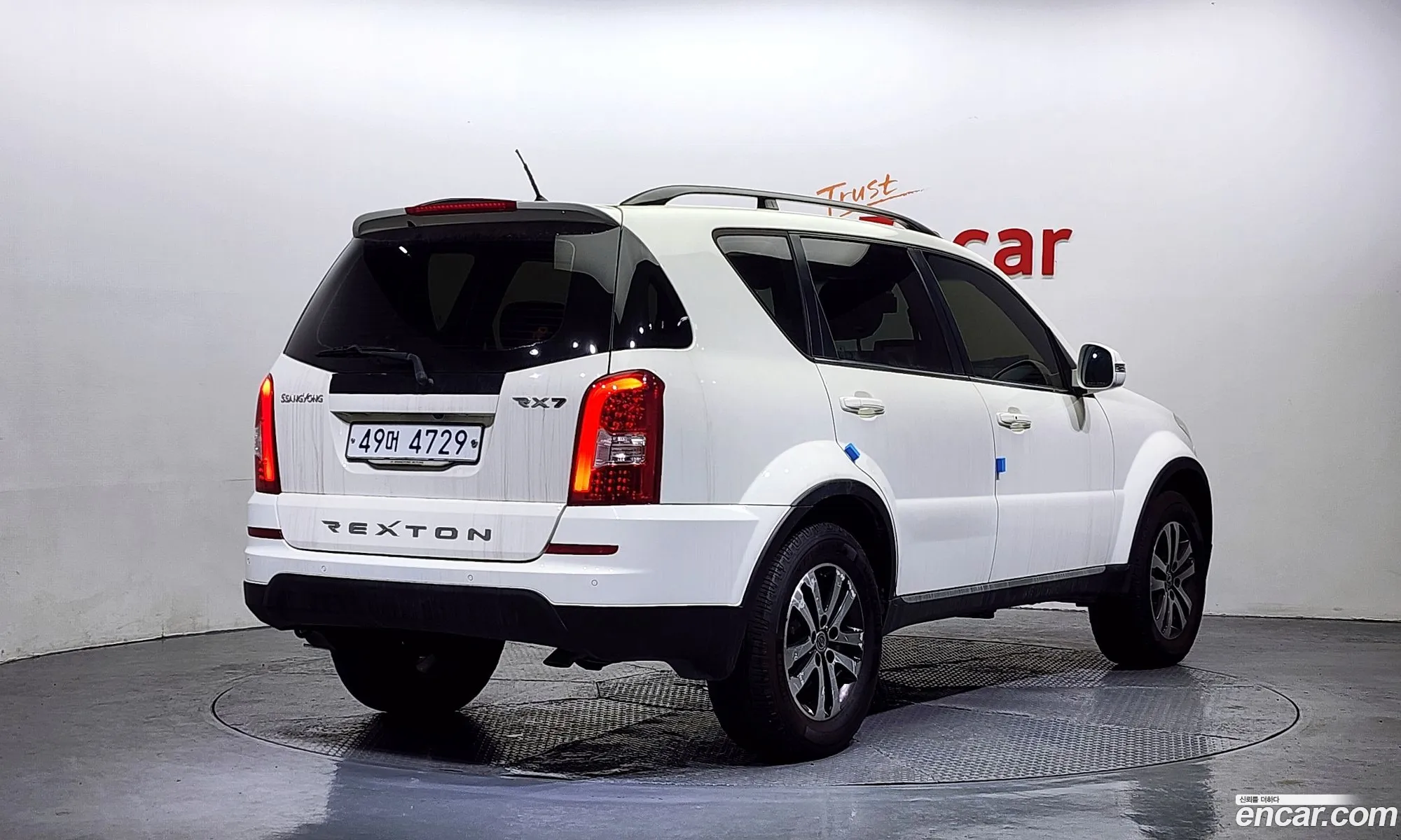 KG Mobility (SsangYong) Rexton W 2014 — 19