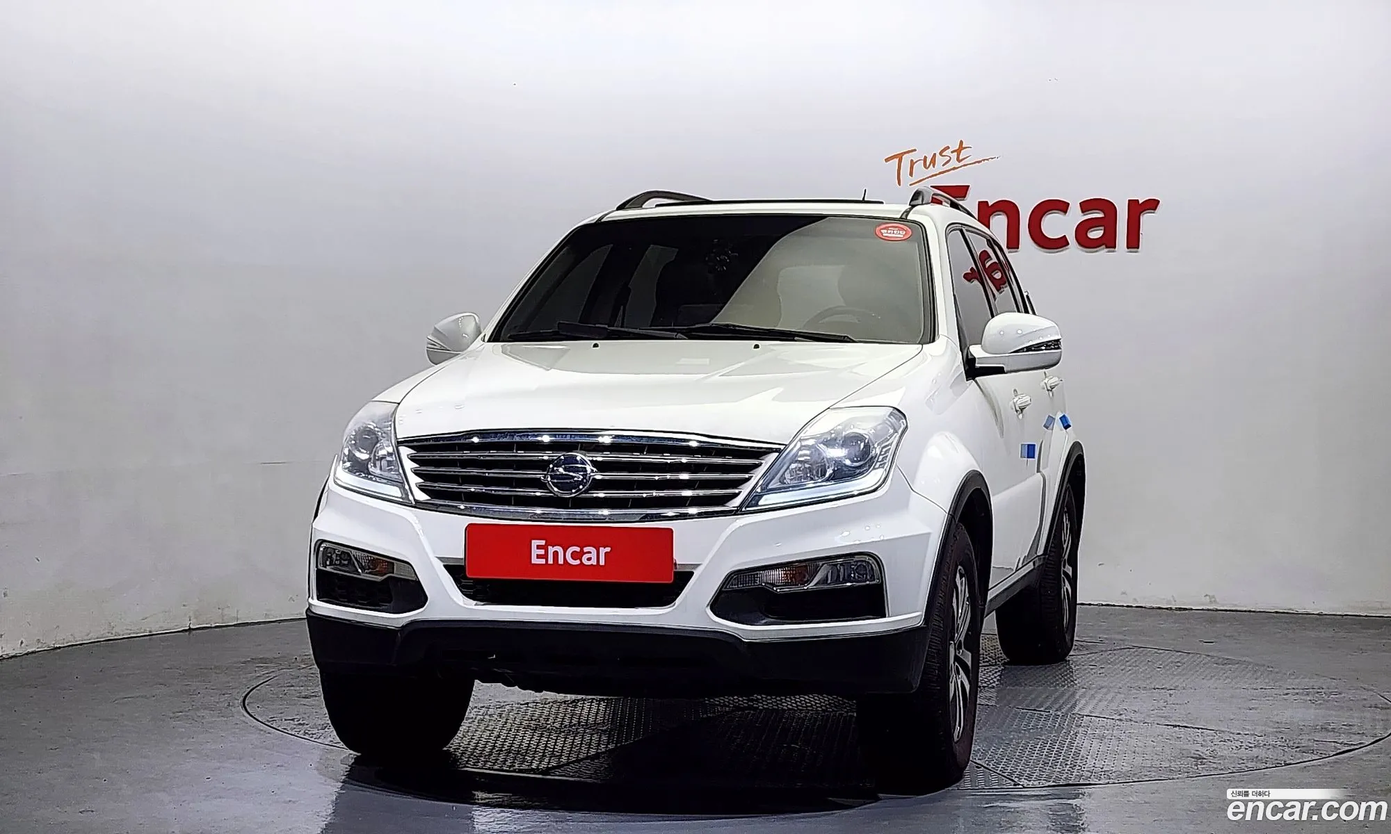 KG Mobility (SsangYong) Rexton W 2014 — 12