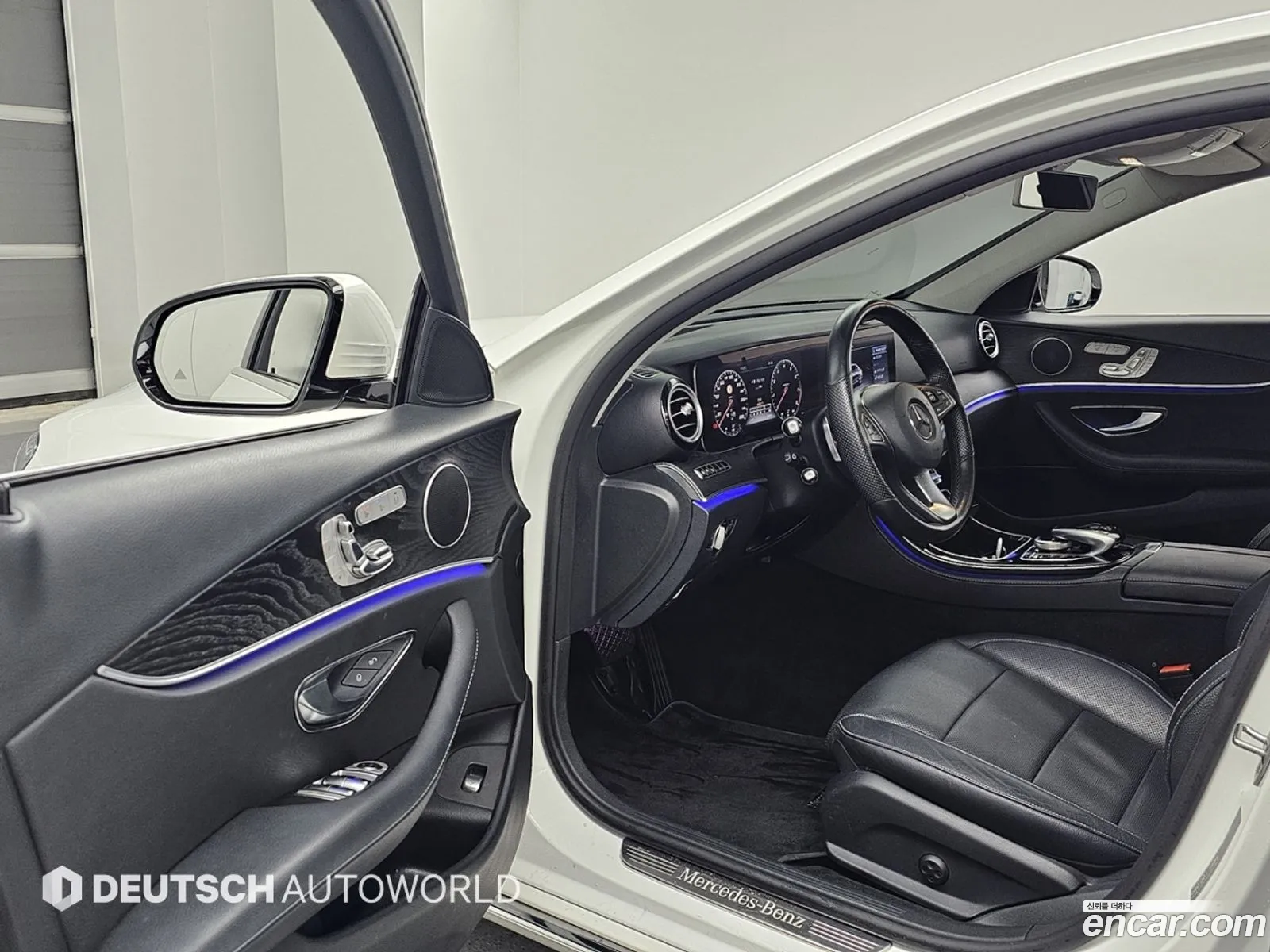 Mercedes-Benz E-Class W213 2017 — 16