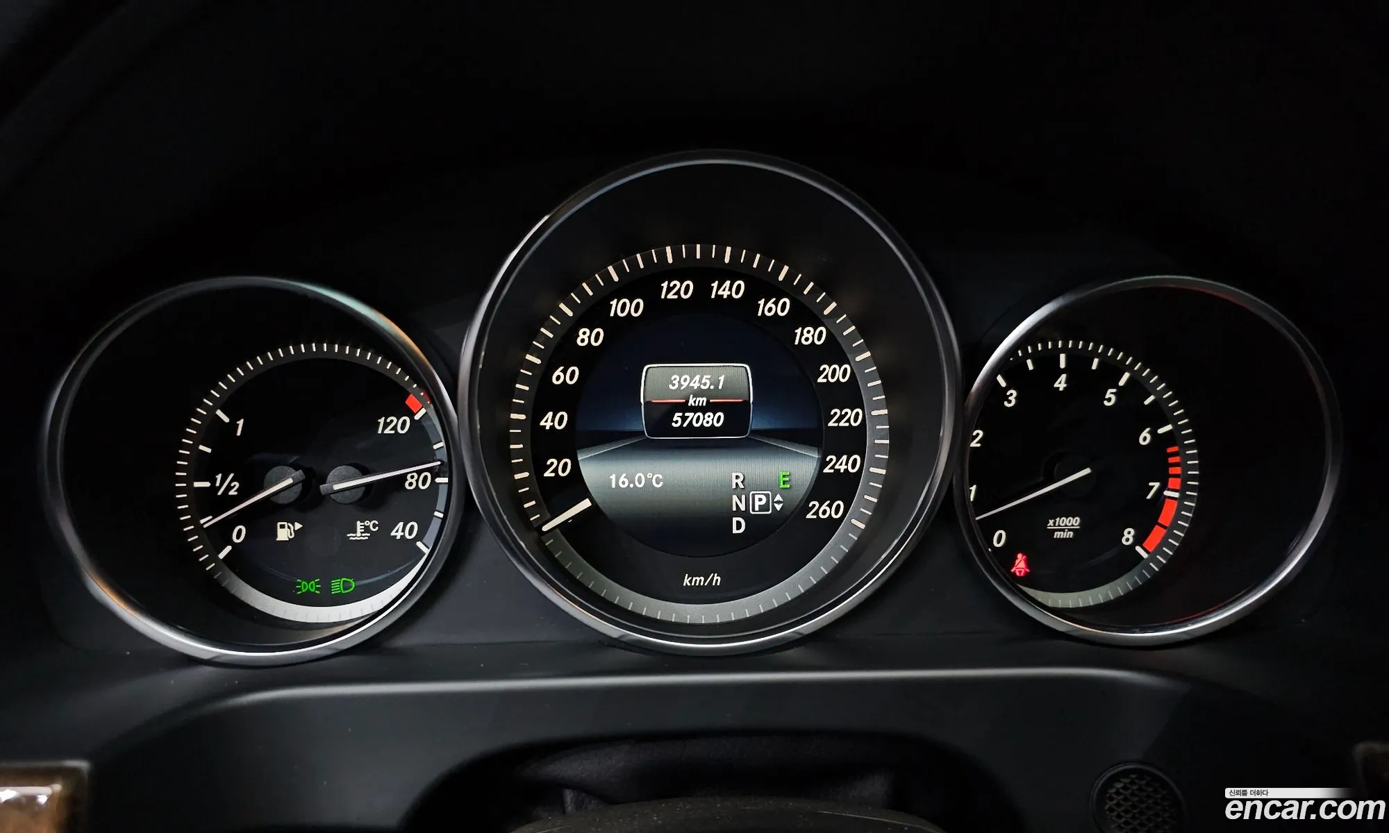 Mercedes-Benz E-Class W212 2014 WDDHF5FB2EB031808 — 3
