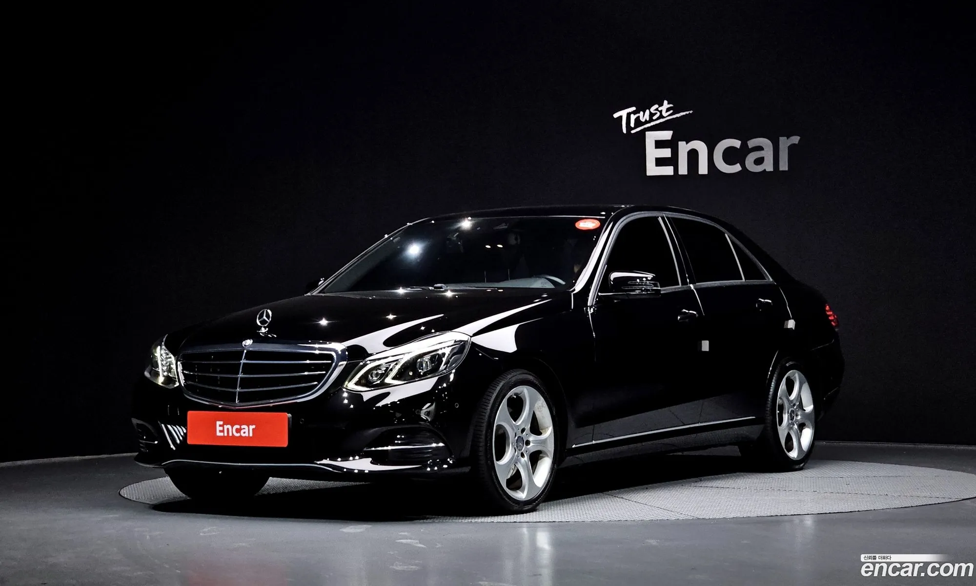 Mercedes-Benz E-Class W212 2014 WDDHF5FB2EB031808 — 2