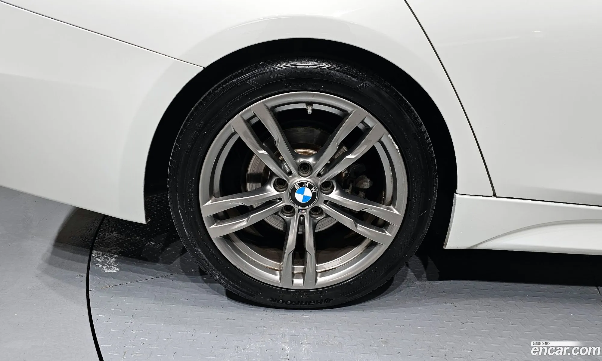 BMW 3 Series 2018 WBA8A9107JAE91083 — 8