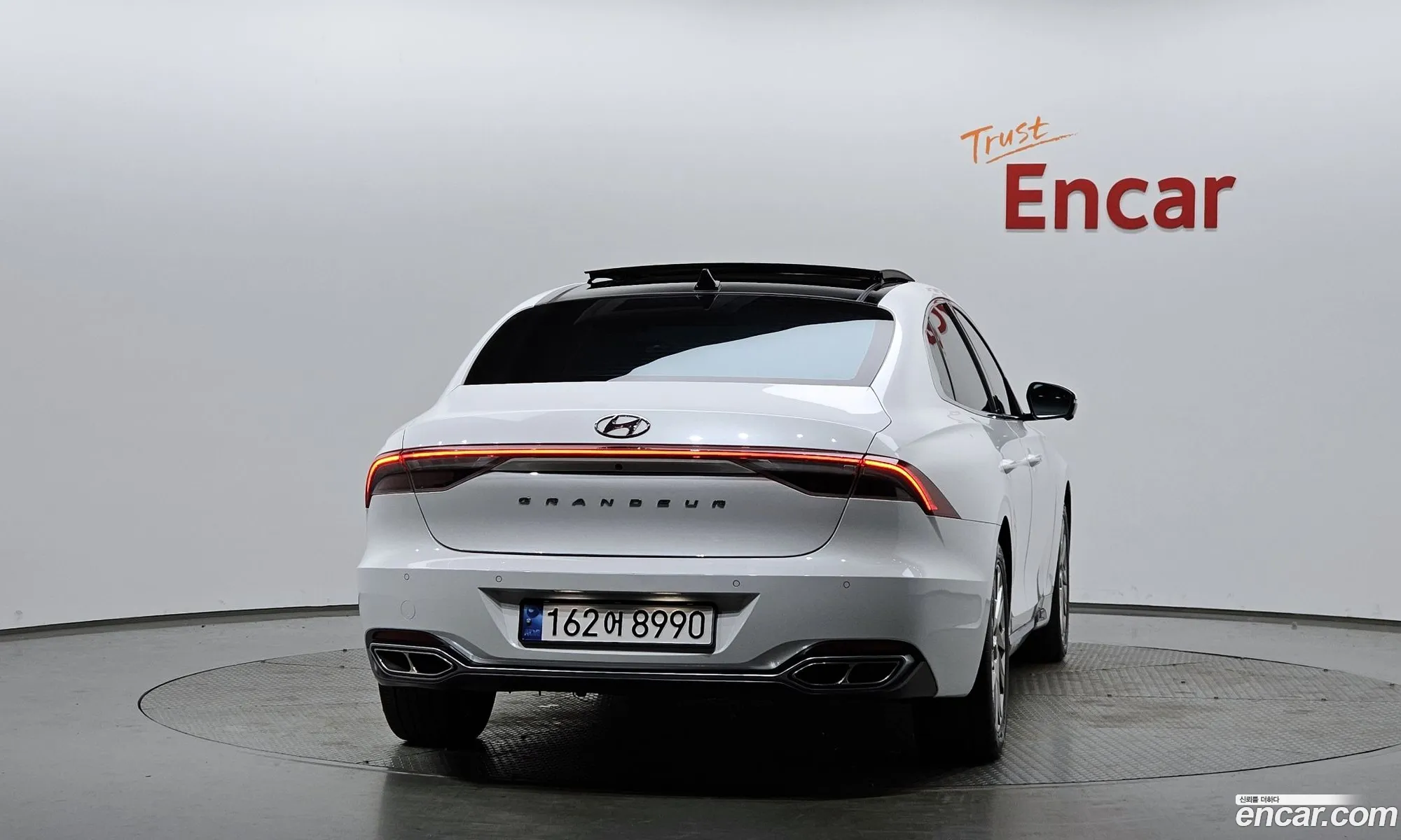 Hyundai Grandeur IG Hybrid 2019 — 3