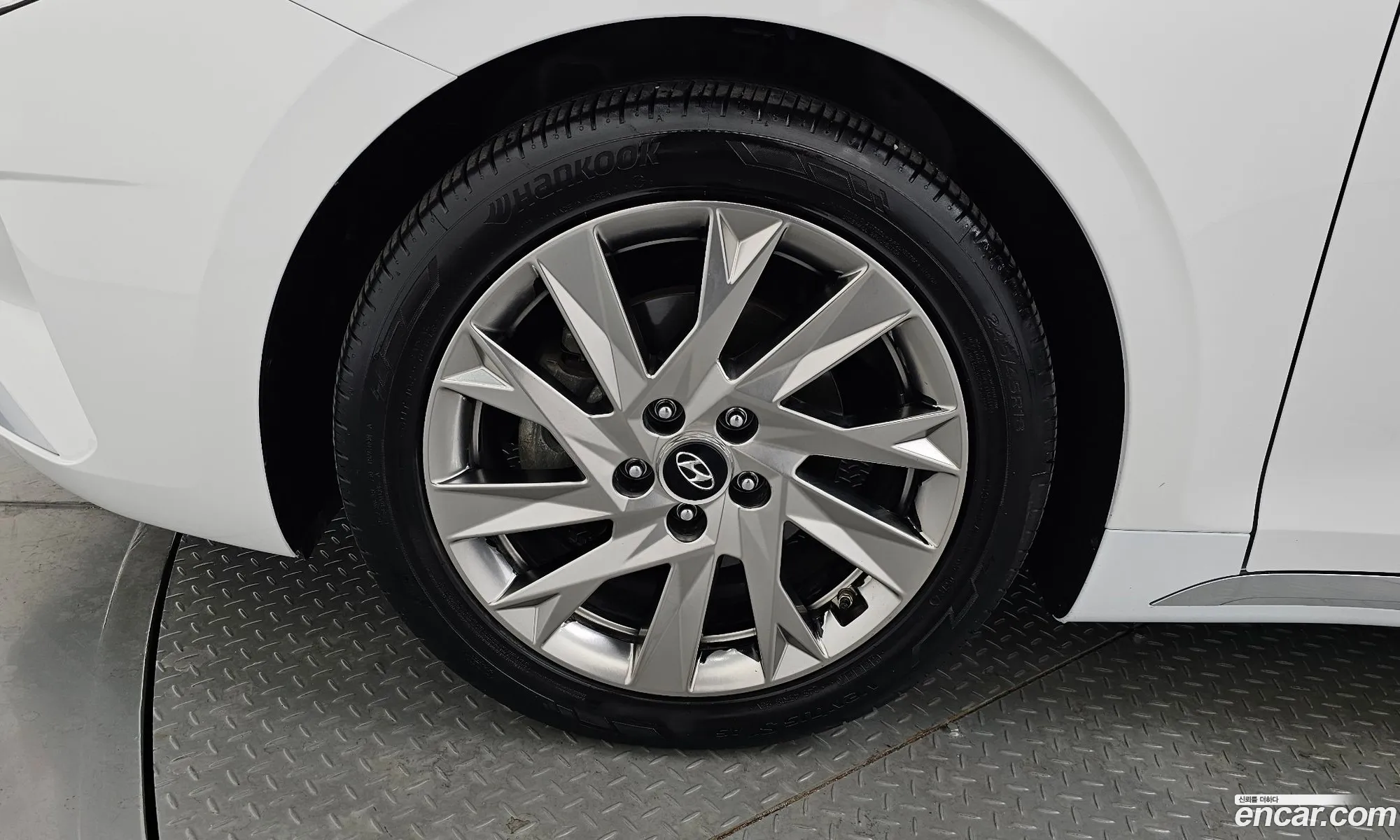 Hyundai Grandeur IG Hybrid 2019 — 12