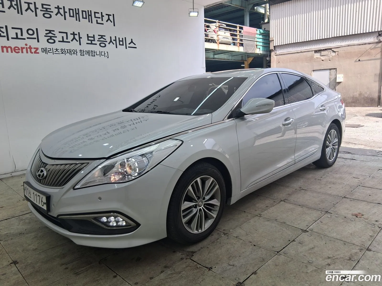 Hyundai Grandeur HG 2015 — 16