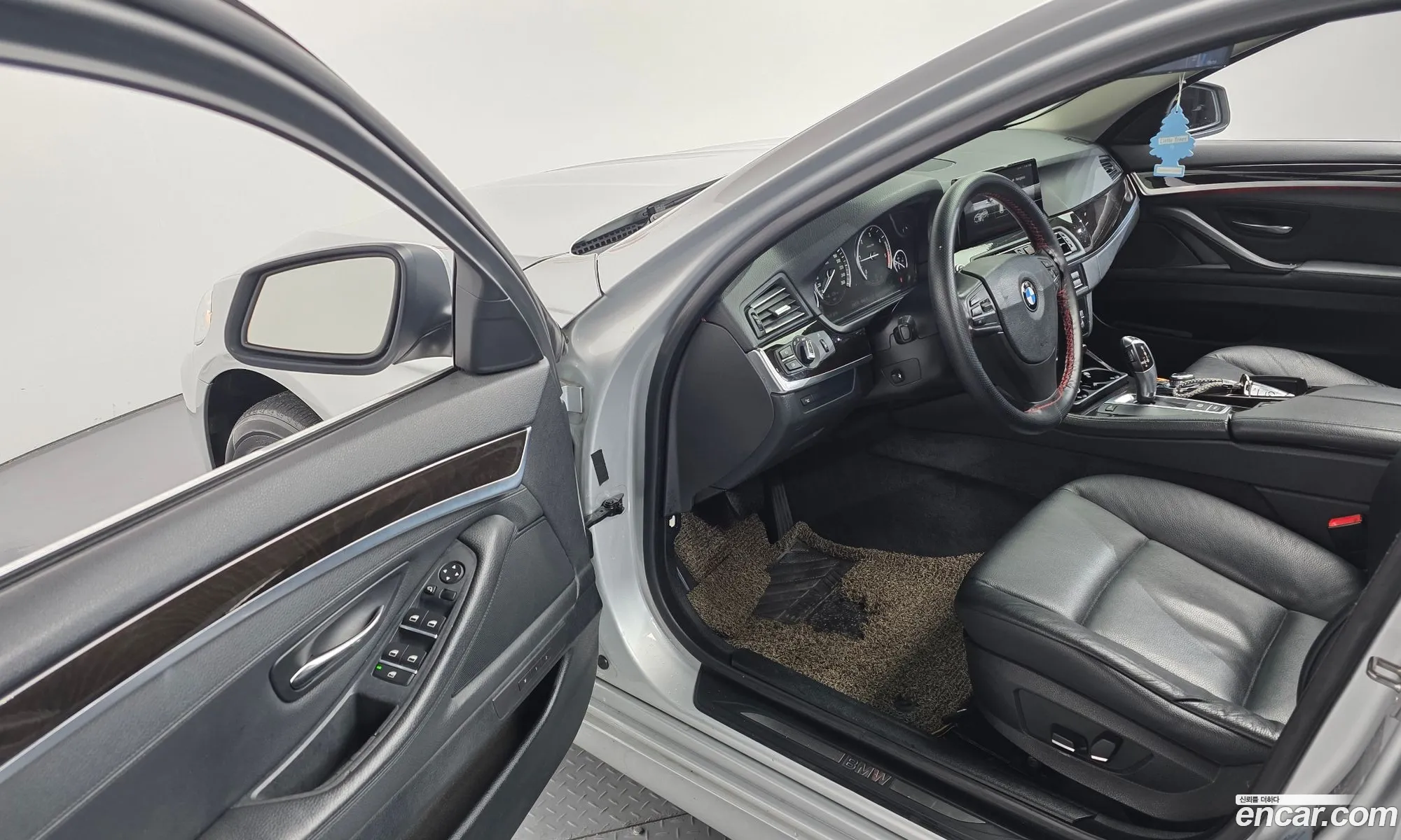 BMW 5 Series 2011 WBAFW1107BC659477 — 5