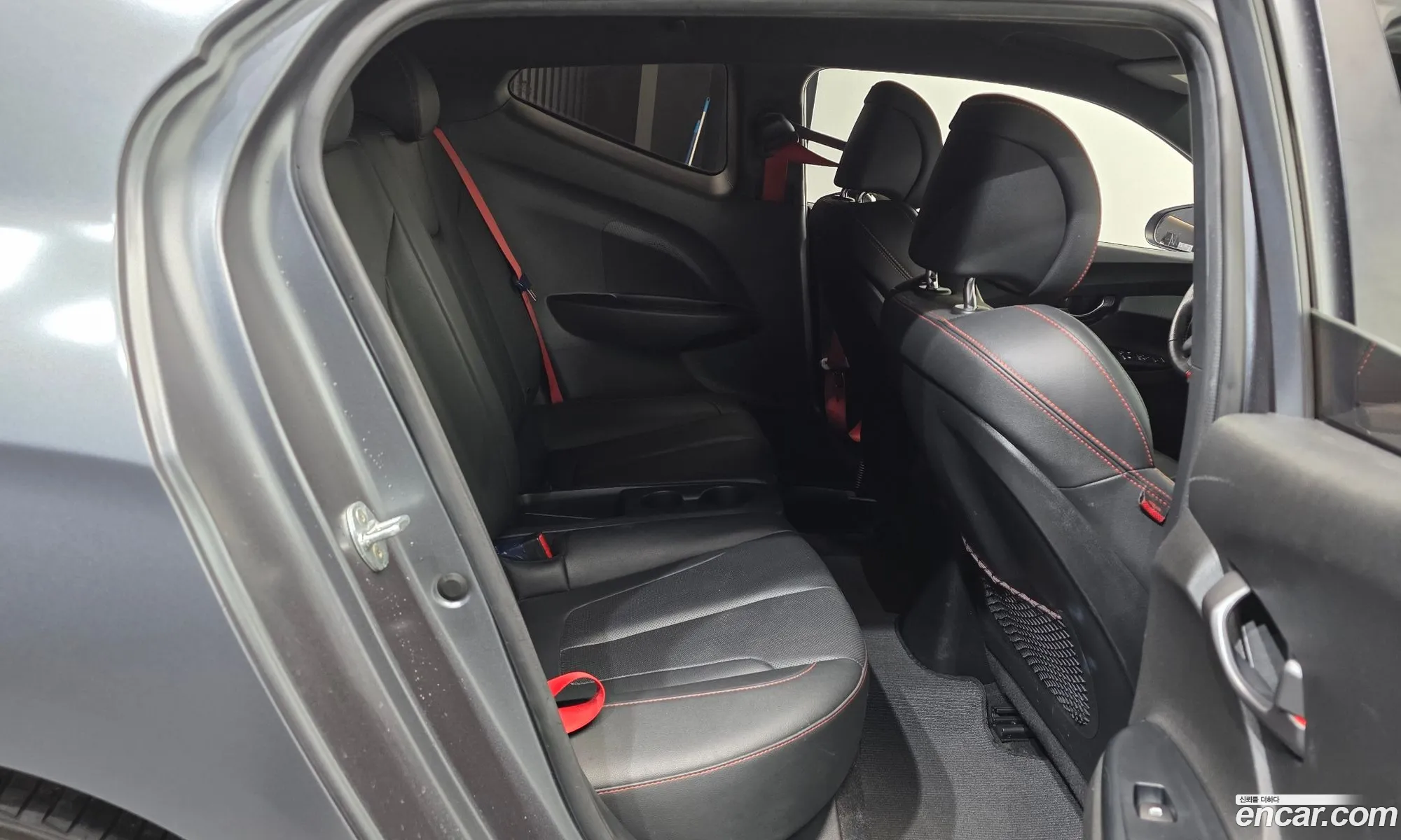 Hyundai Veloster 2019 — 11