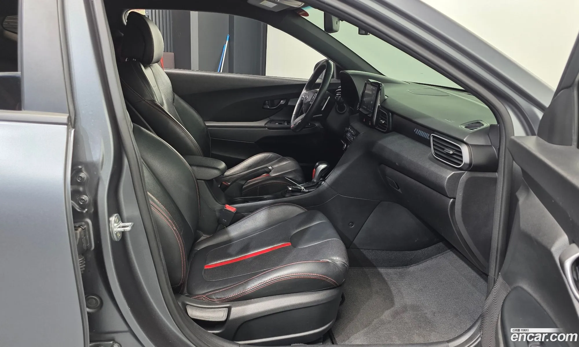 Hyundai Veloster 2019 — 3