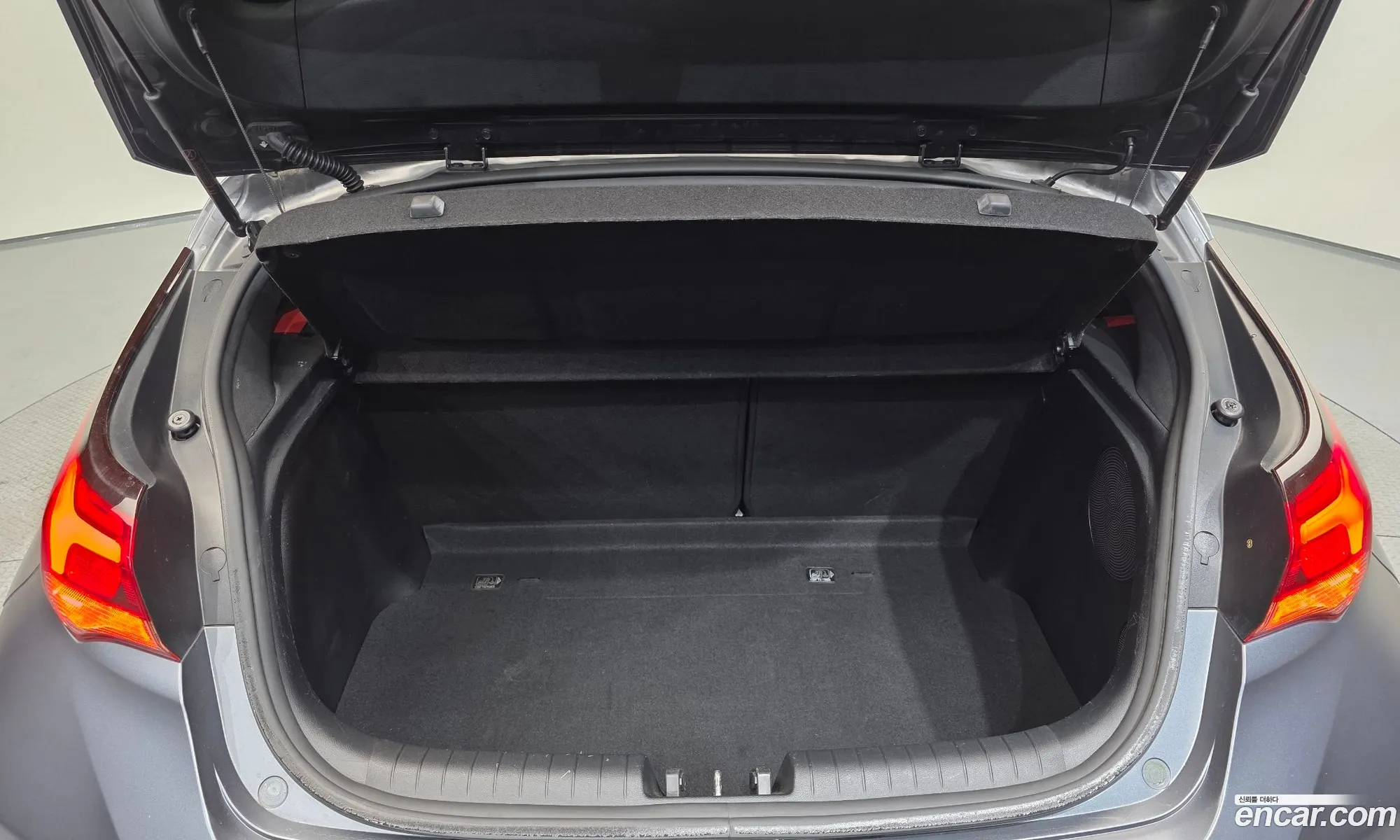 Hyundai Veloster 2019 — 2