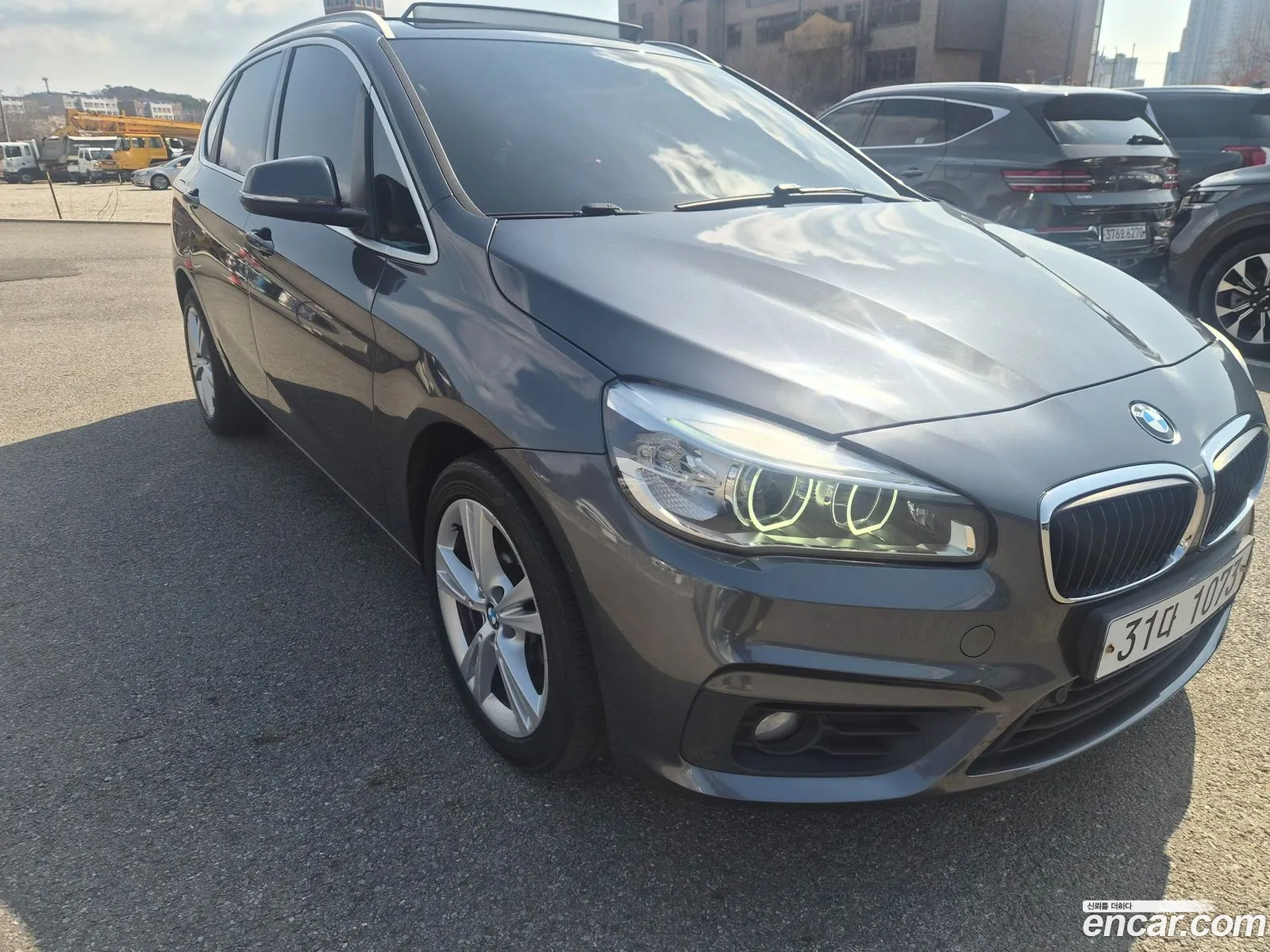 BMW 2 Series Active Tourer 2017 — 17