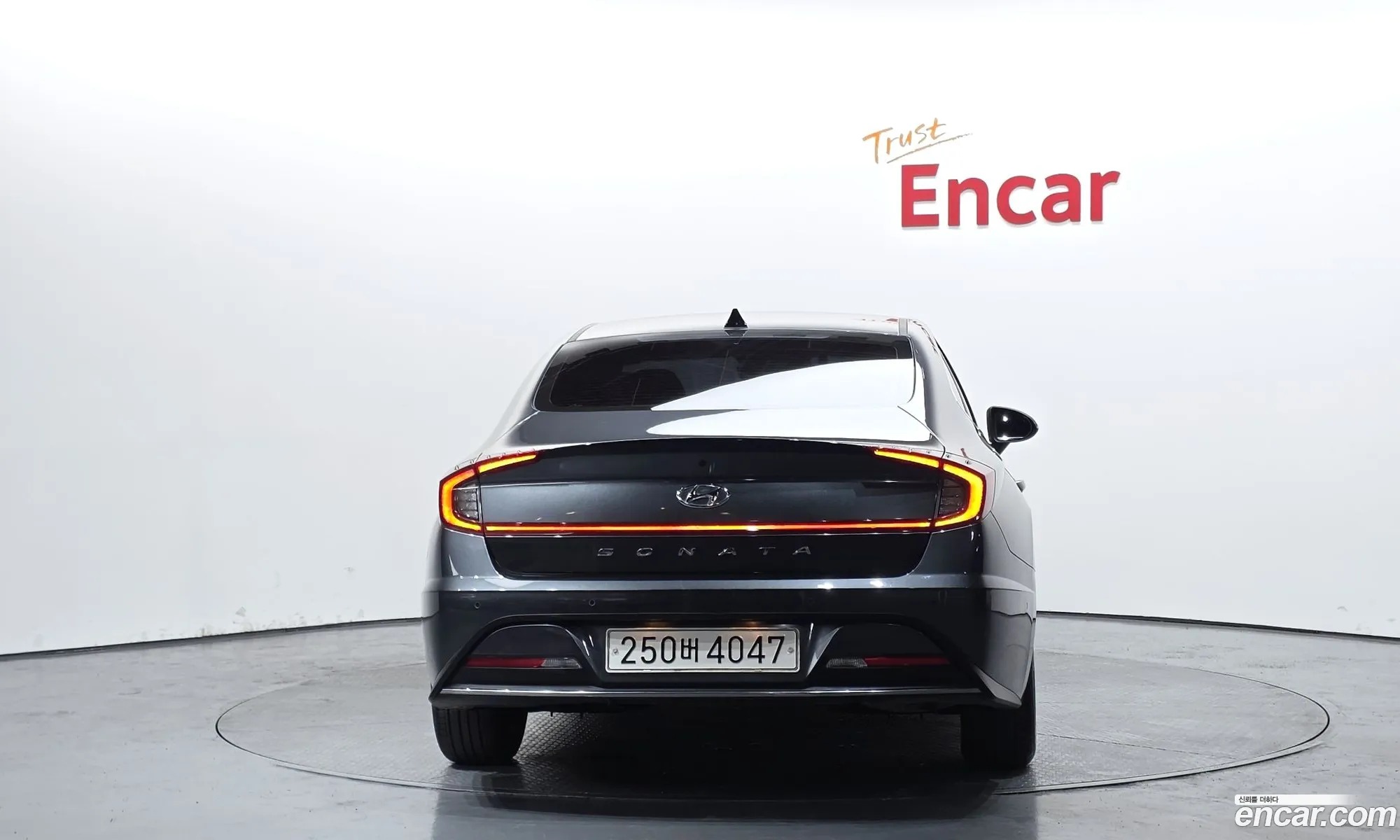 Hyundai Sonata Hybrid 2021 — 17