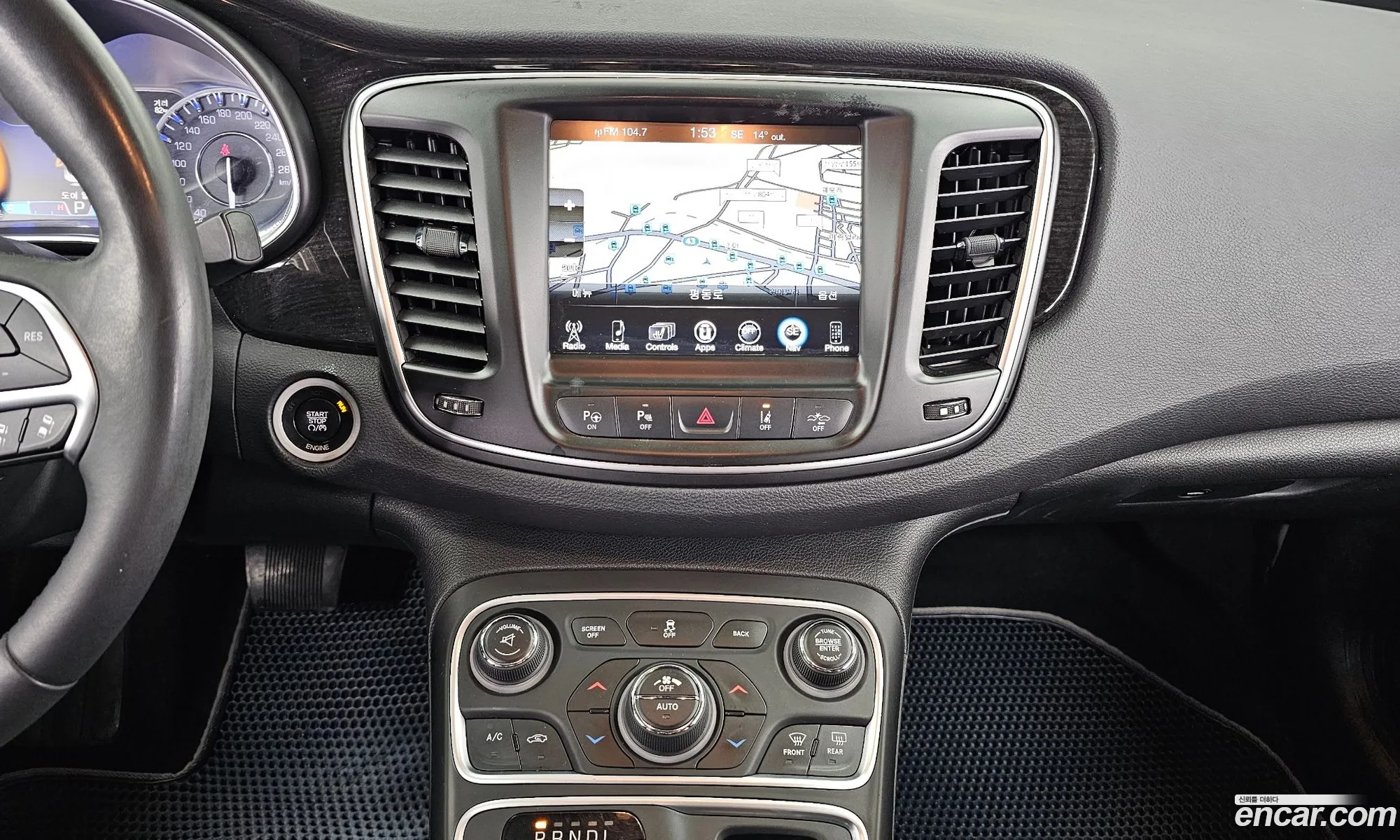 Chrysler 200 2015 1C3CCCCB7FN697329 — 15