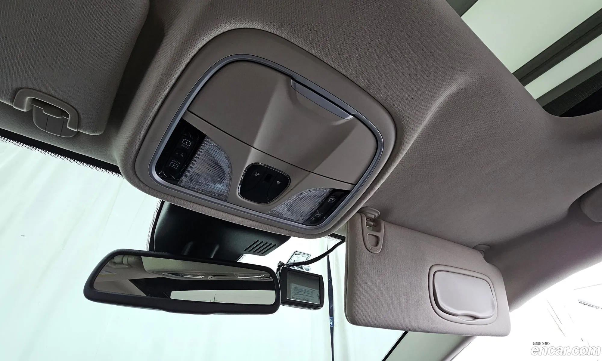 Chrysler 200 2015 1C3CCCCB7FN697329 — 6