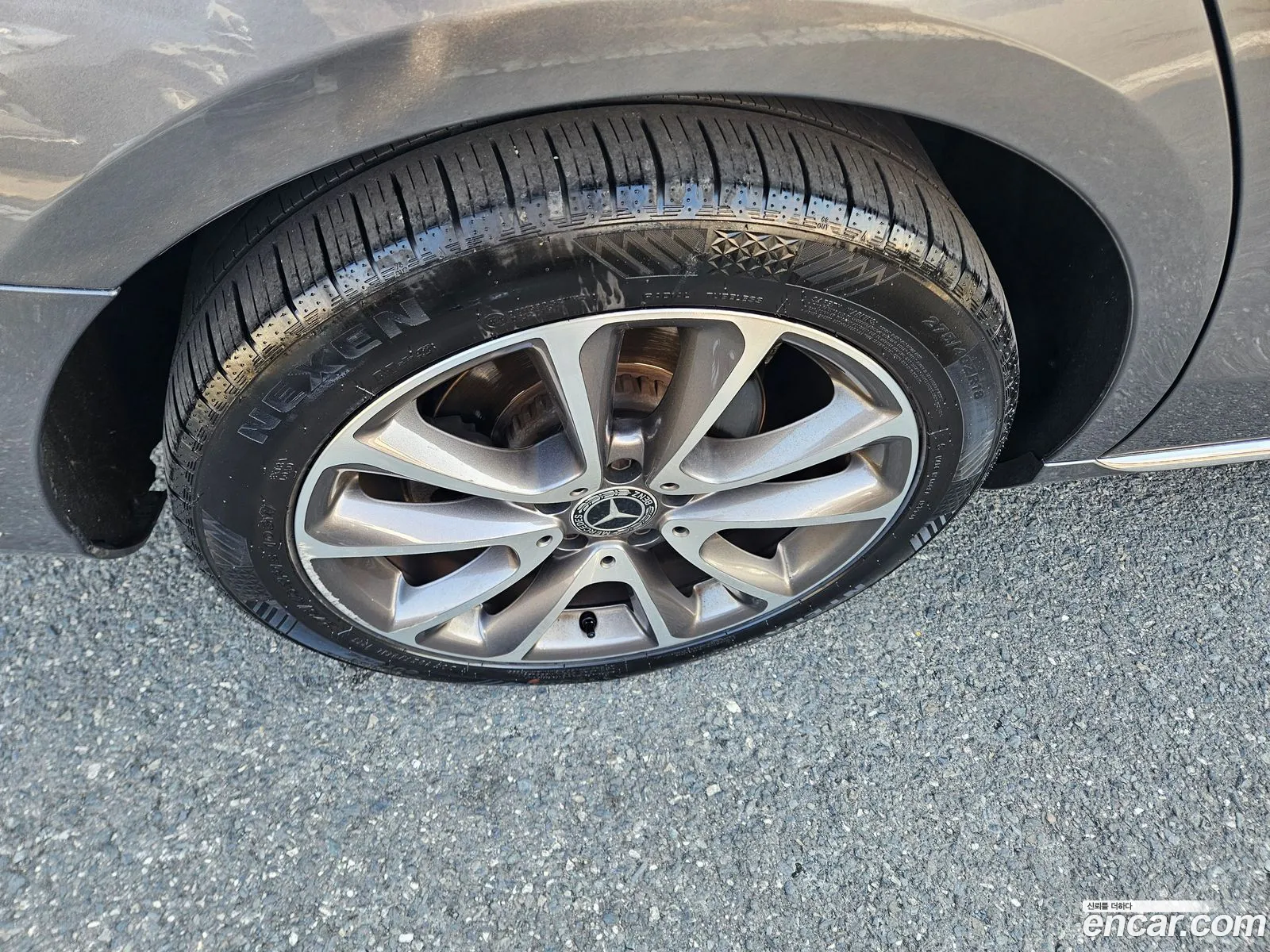 Mercedes-Benz E-Class W213 2018 — 11