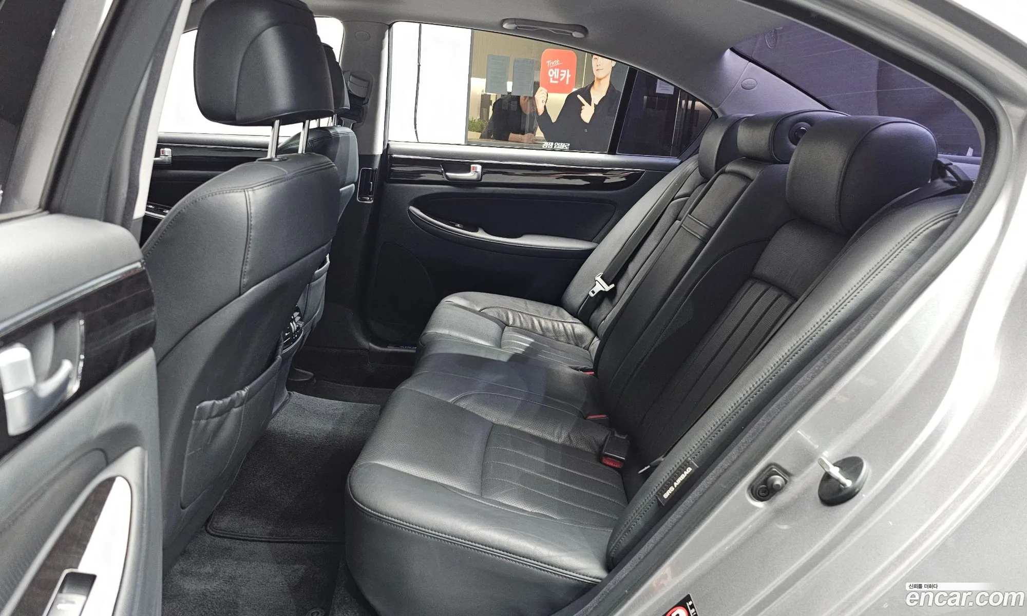 Hyundai Genesis 2011 — 9