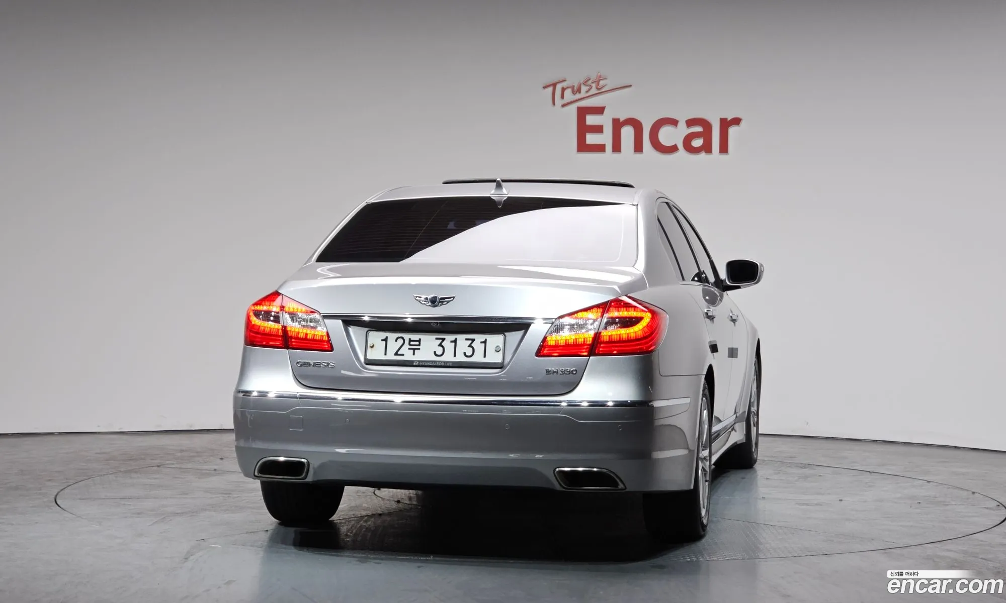 Hyundai Genesis 2011 — 2