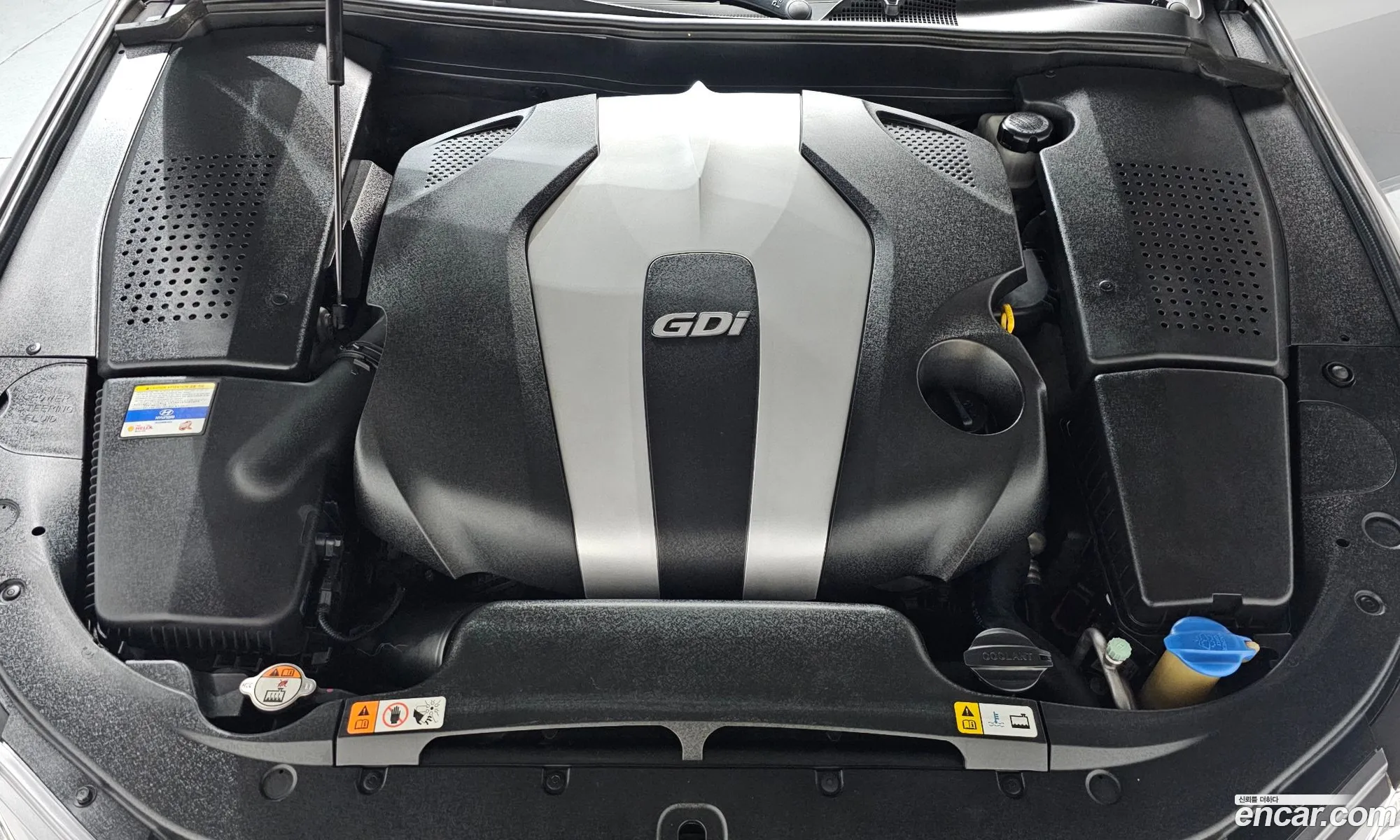 Hyundai Genesis 2011 — 13