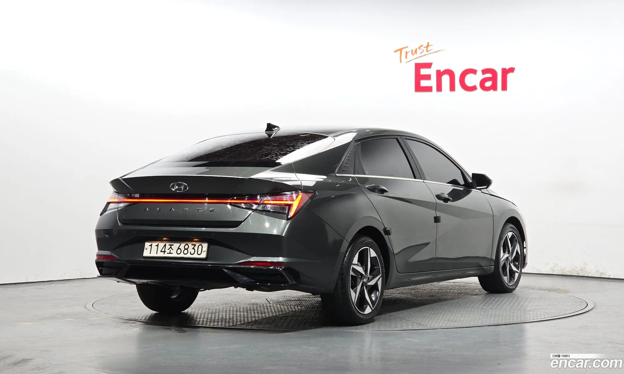 Hyundai Elantra 2020 — 2