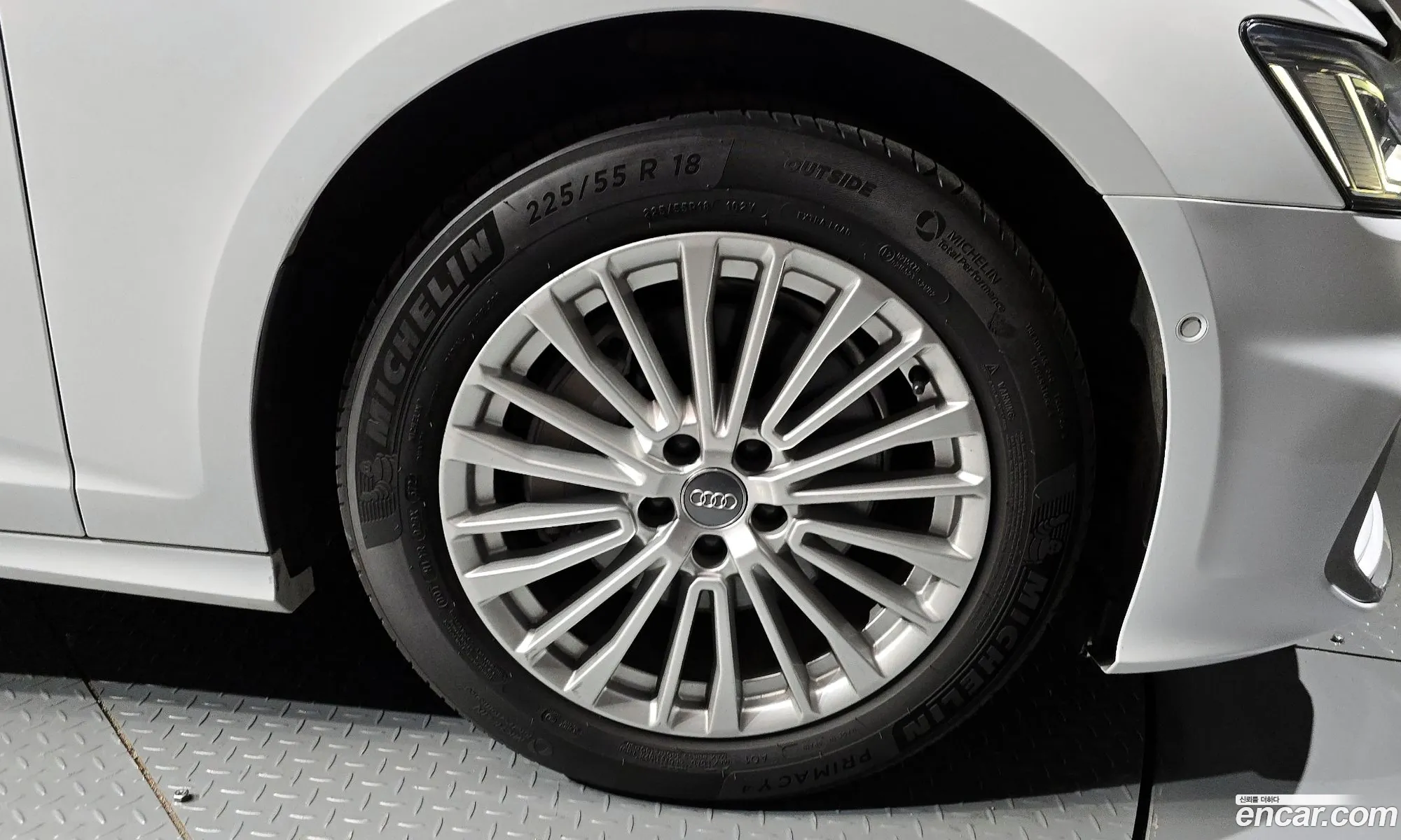 Audi A6 2019 WAUZZZF25LN010344 — 16
