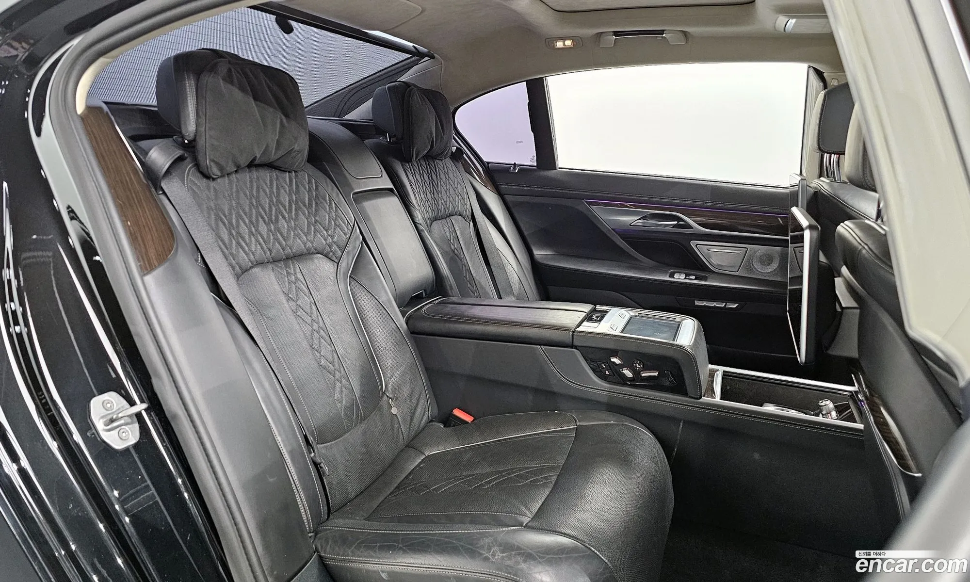 BMW 7 Series 2015 — 11