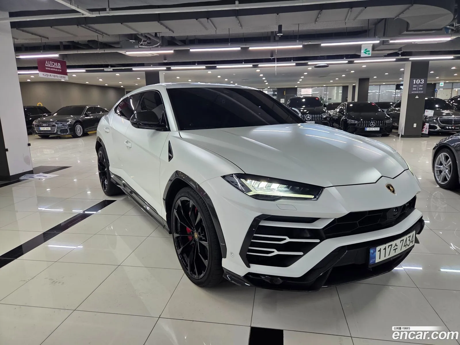 Lamborghini Urus 2020 — 17