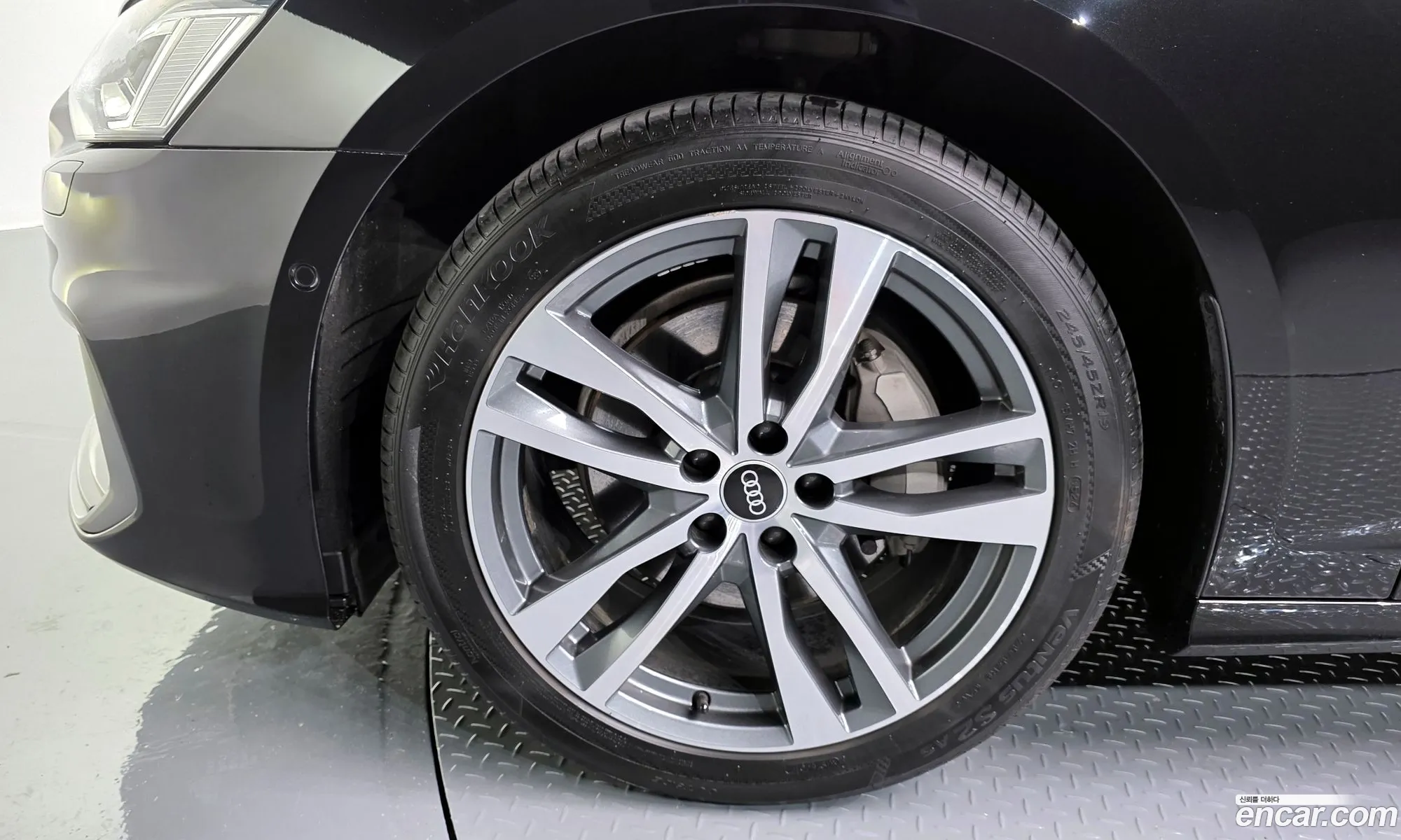 Audi A6 2021 WAUZZZF22NN006397 — 13