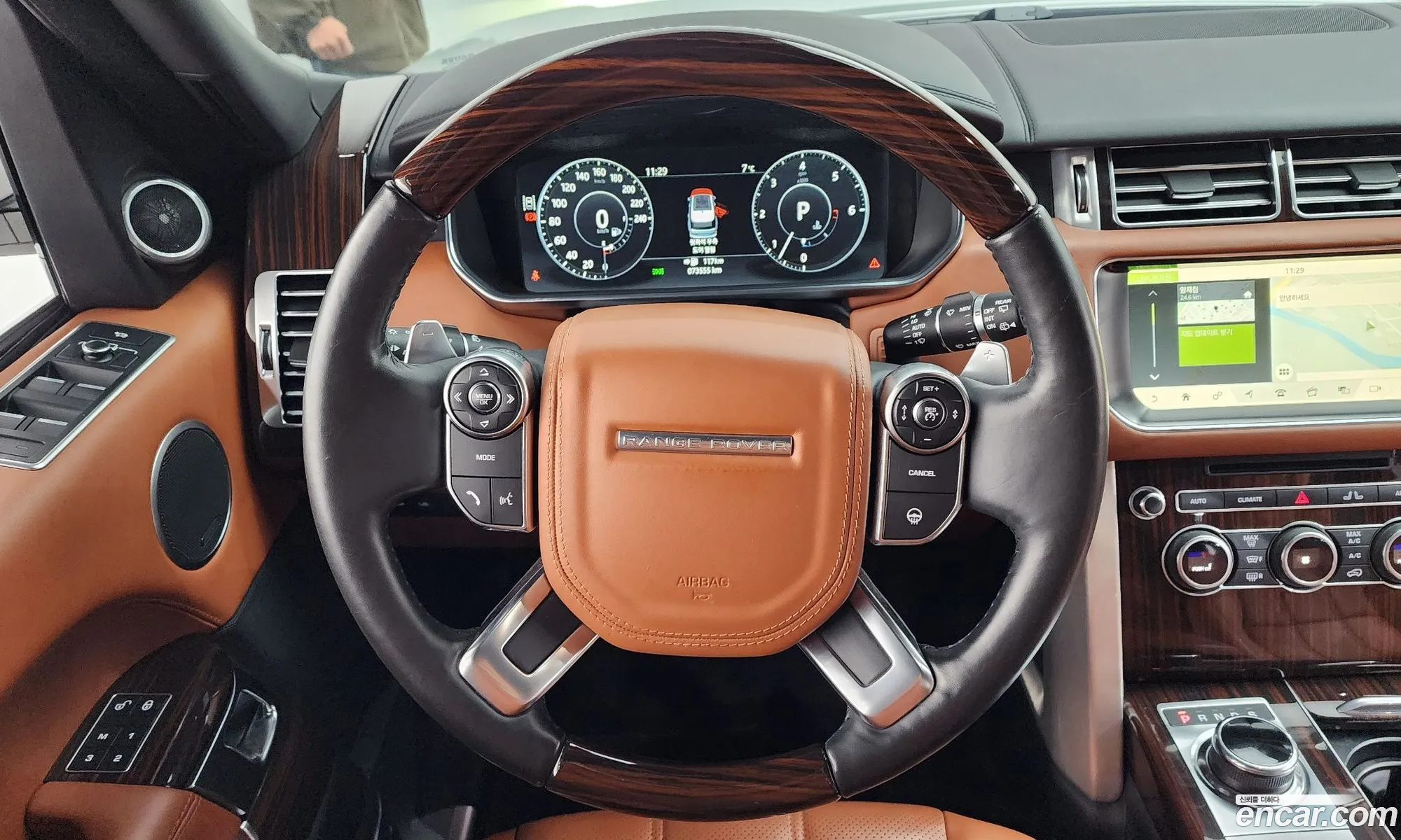 Land Rover Range Rover 2017 — 12