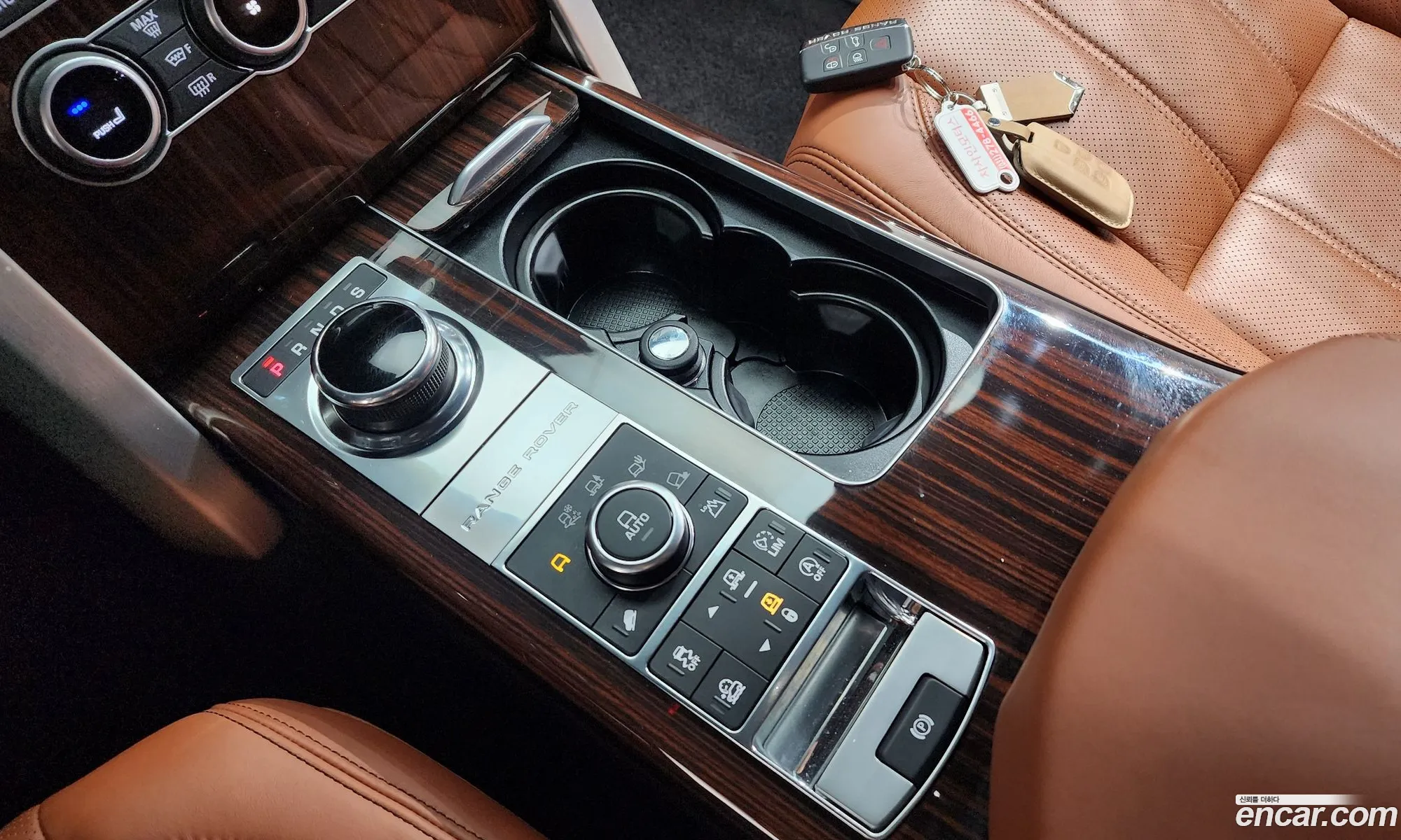 Land Rover Range Rover 2017 — 11