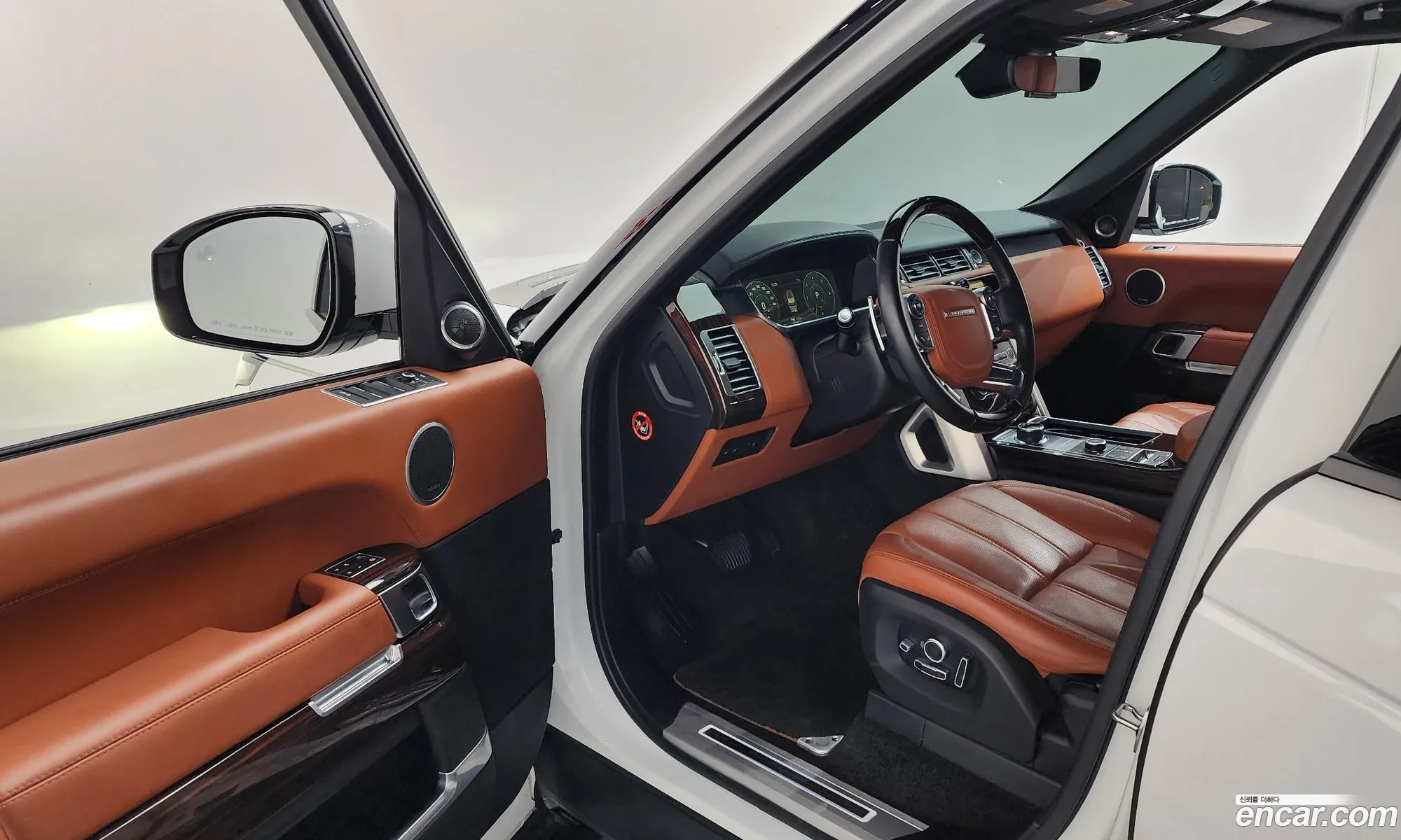 Land Rover Range Rover 2017 — 13