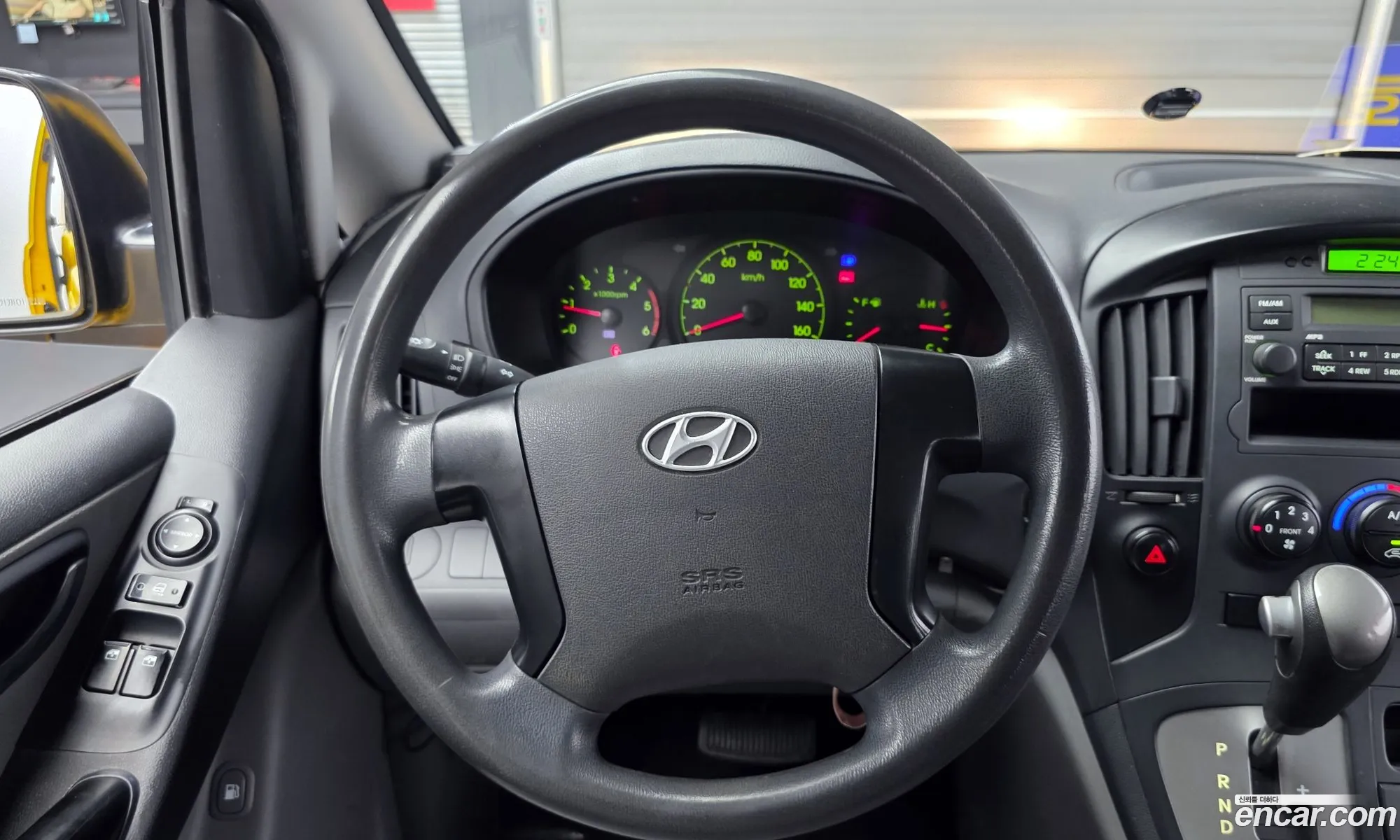 Hyundai Grand Starex 2014 — 18
