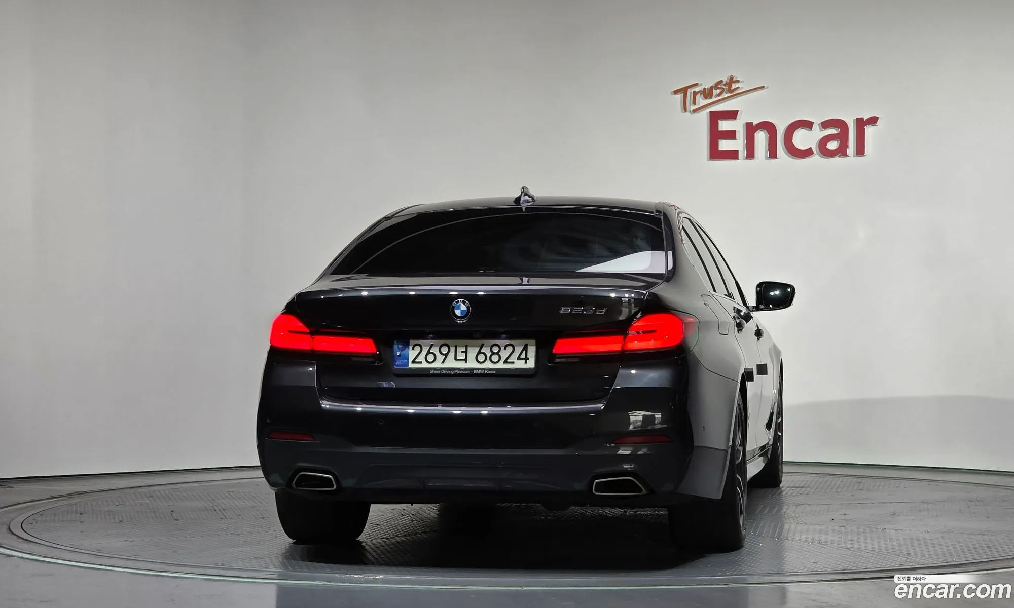 BMW 5 Series 2021 — 19