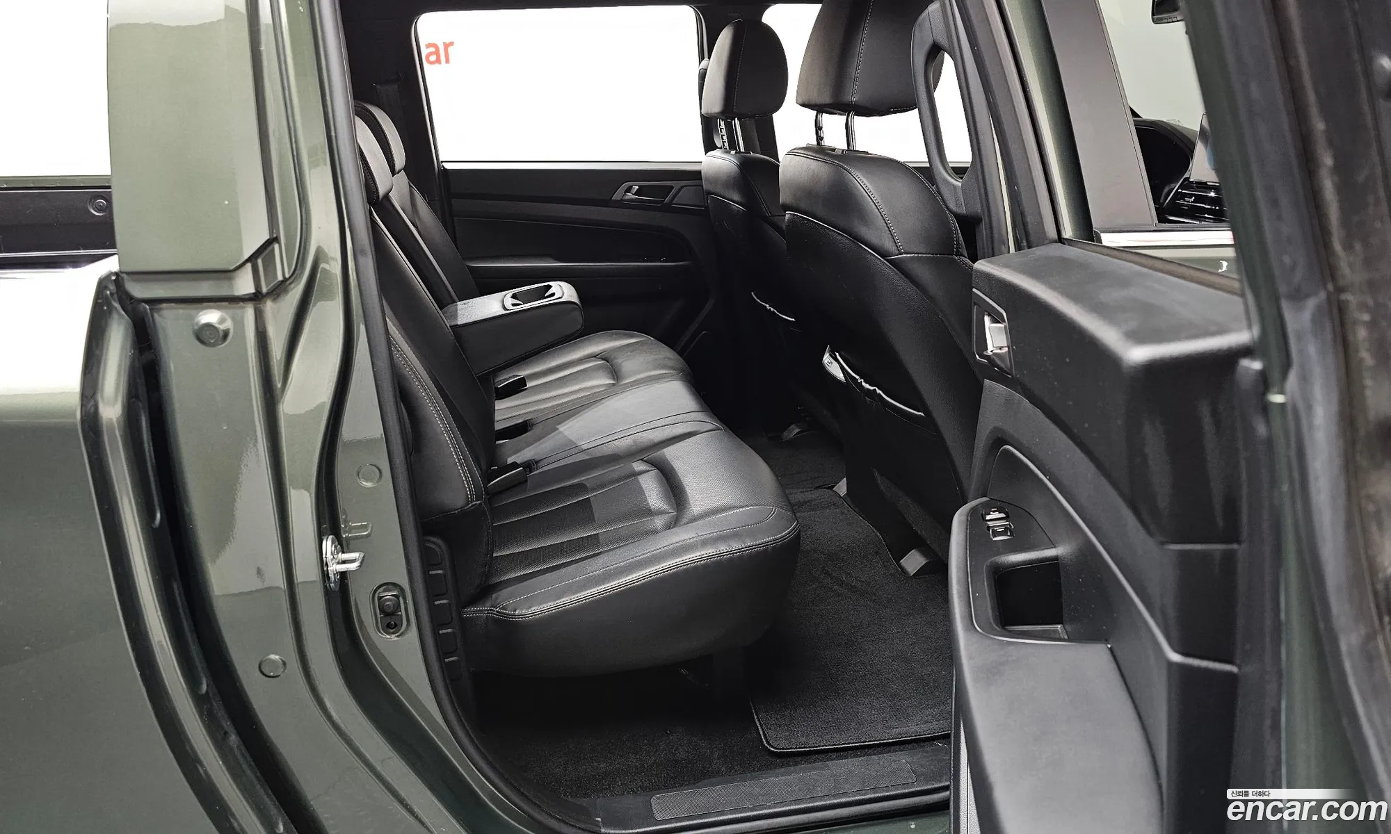 KG Mobility (SsangYong) Rexton Sports Khan 2023 — 17