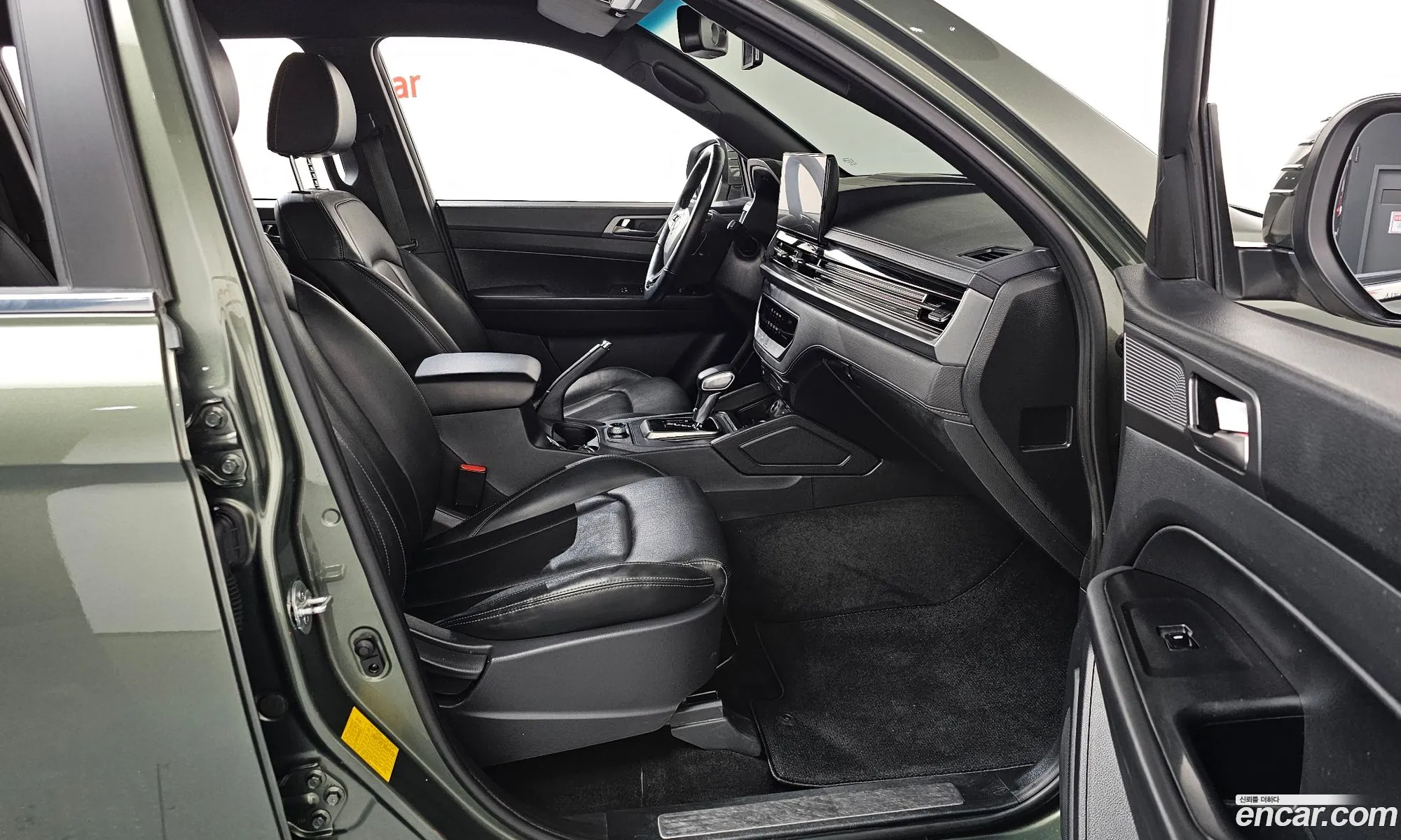 KG Mobility (SsangYong) Rexton Sports Khan 2023 — 13