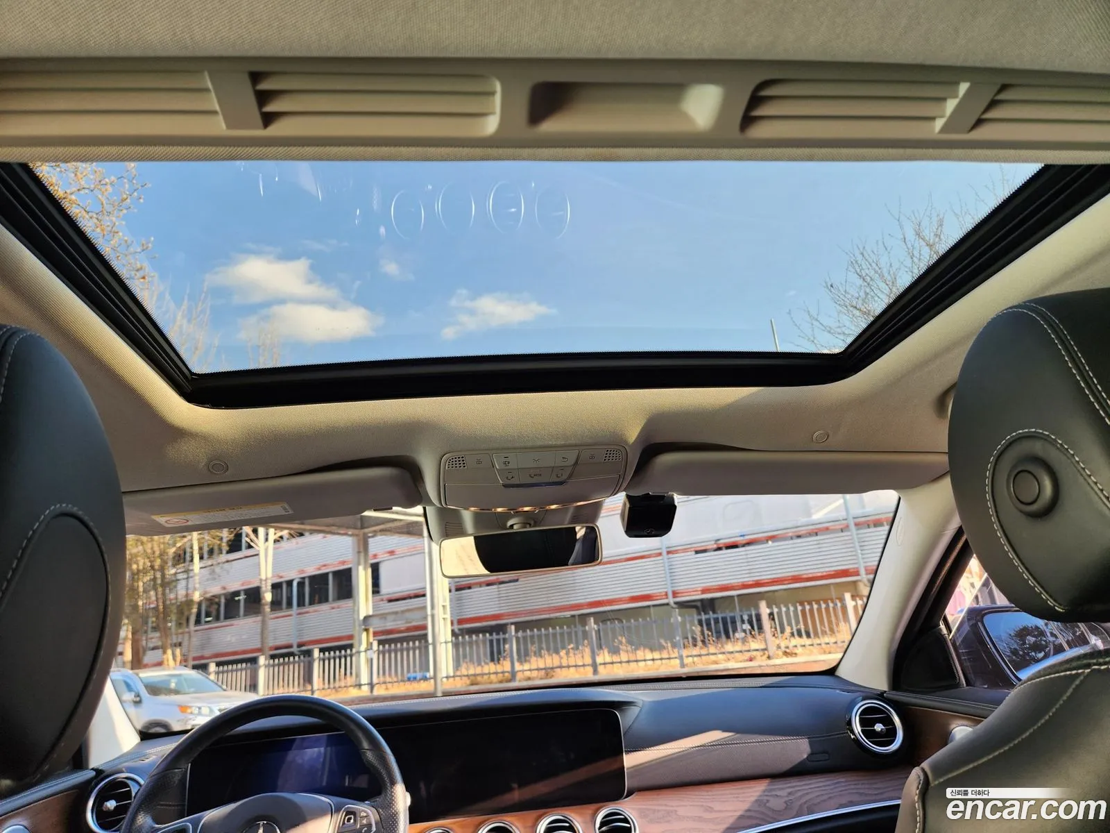 Mercedes-Benz E-Class W213 2018 — 13