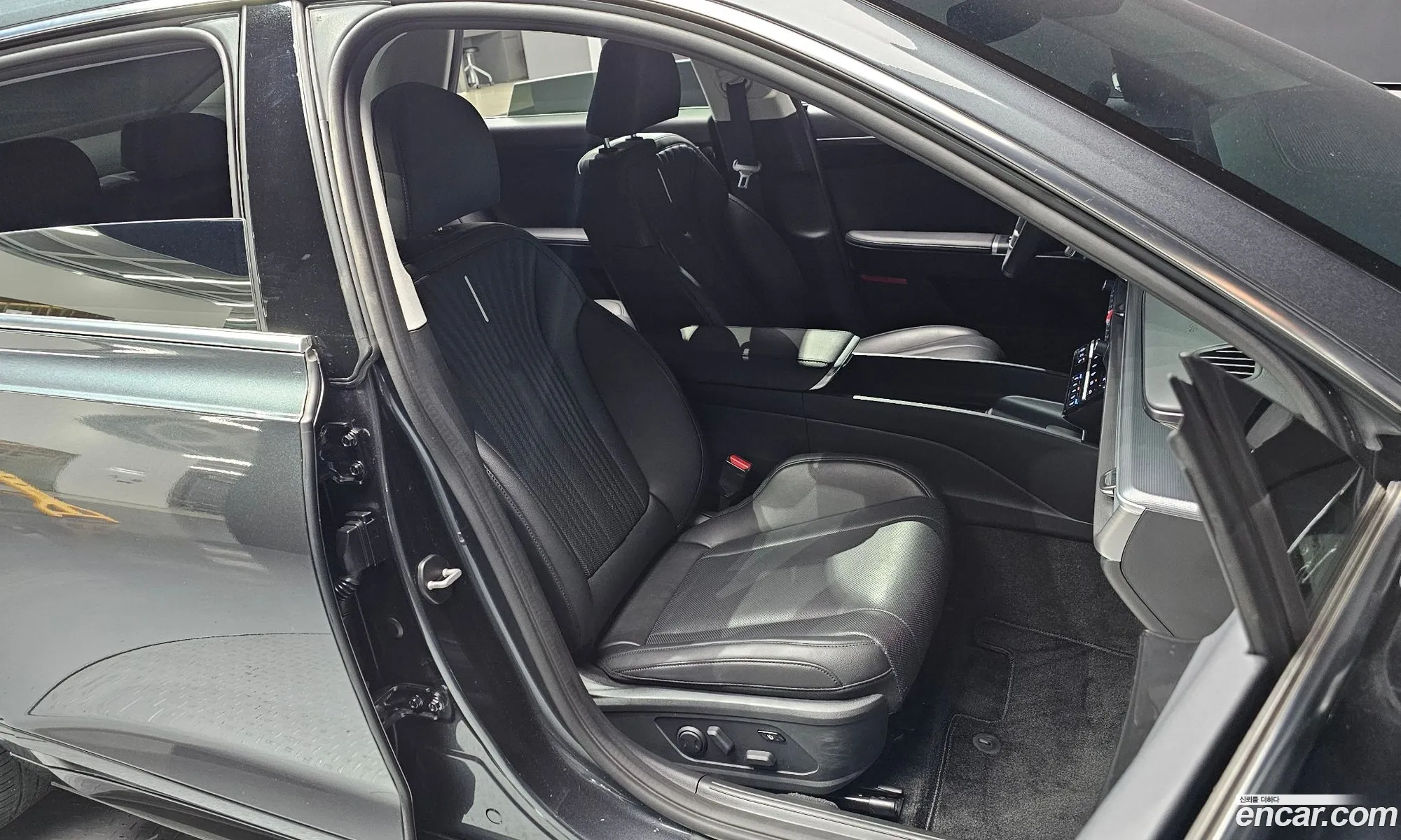 Hyundai Grandeur 2023 — 3