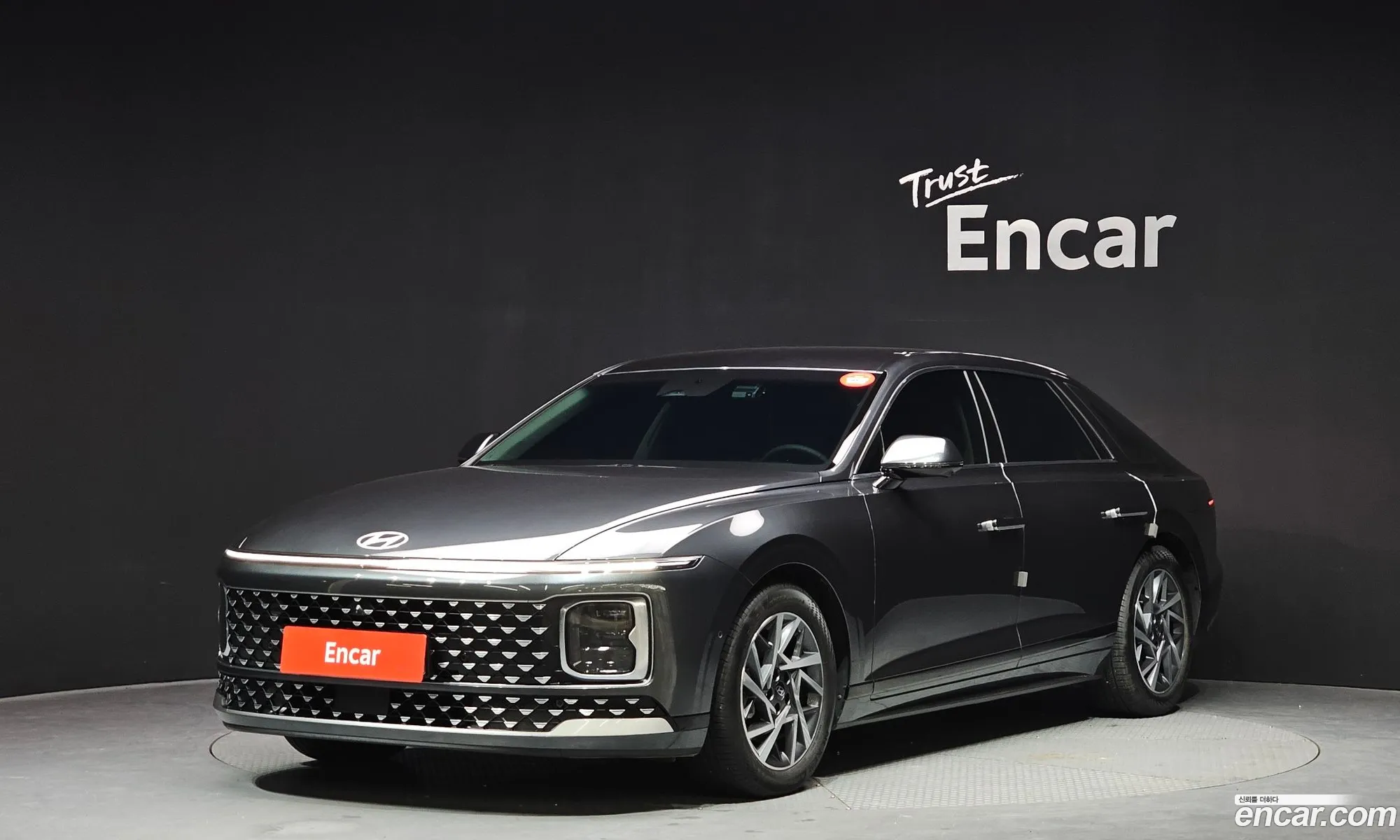 Hyundai Grandeur 2023 — 13