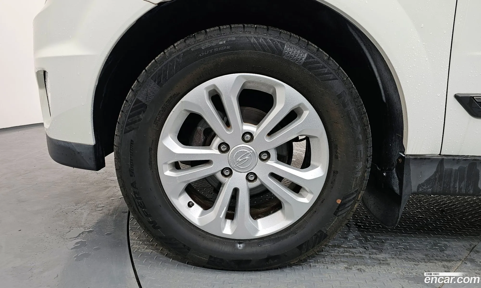 KG Mobility (SsangYong) Korando Sports 2015 — 14