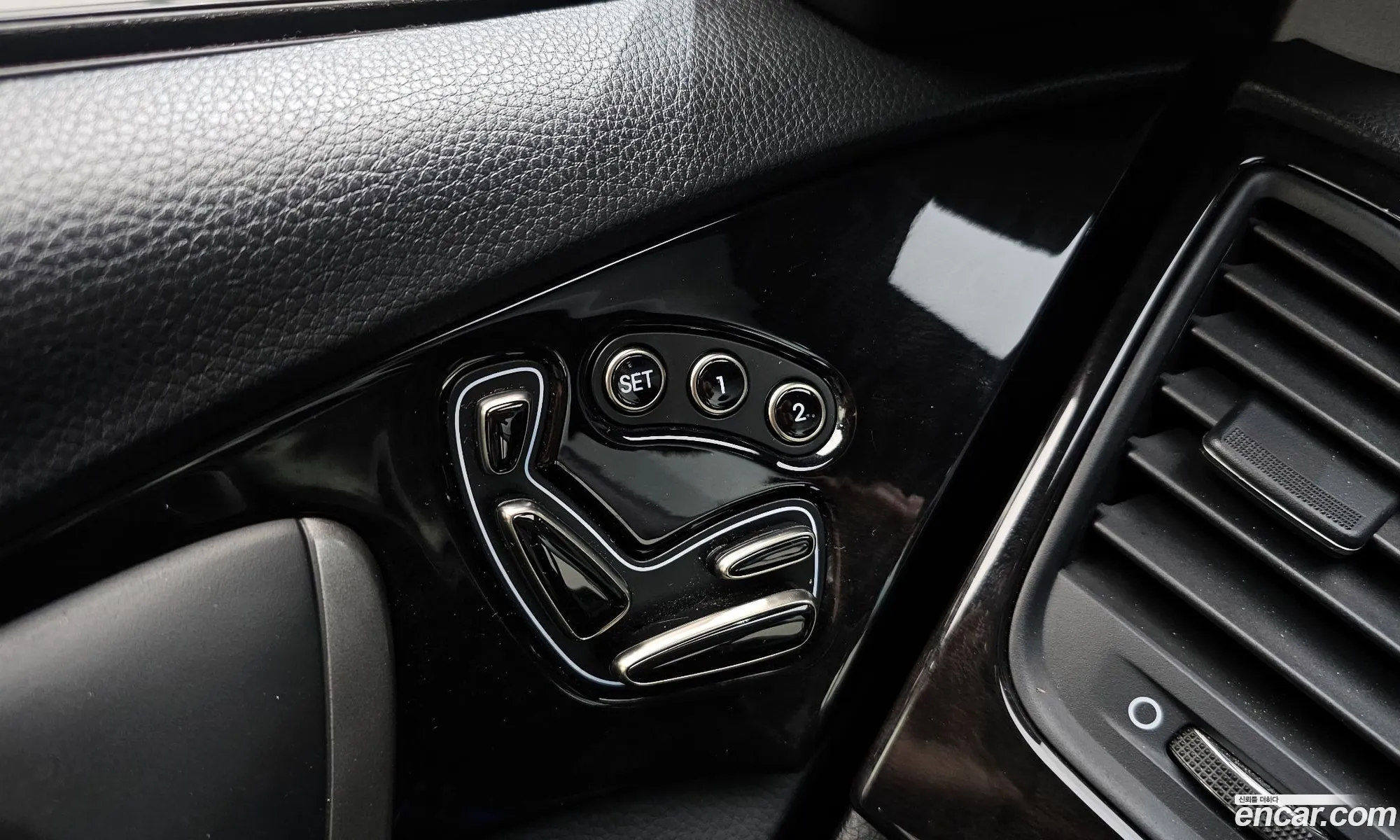 Hyundai Grandeur HG 2013 — 13
