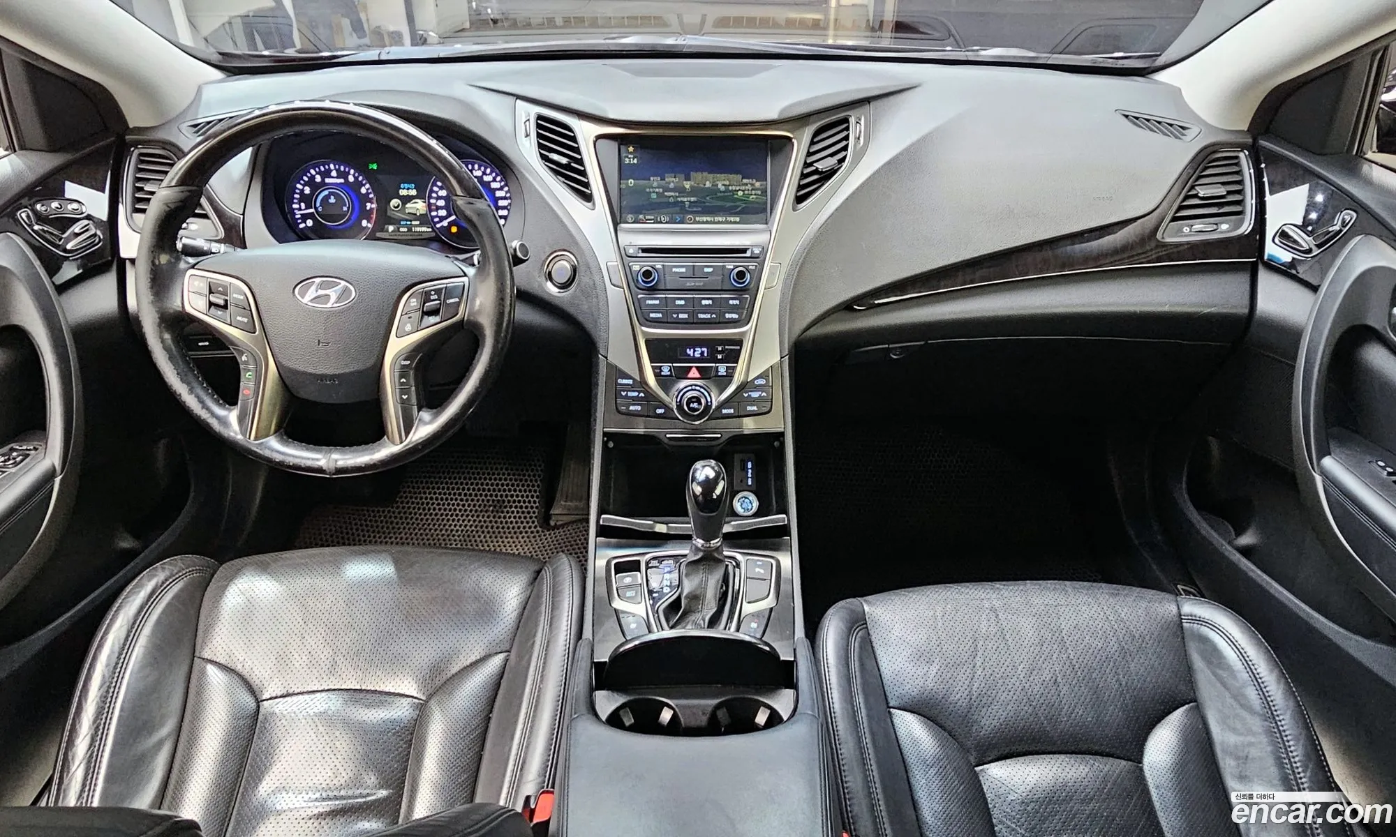 Hyundai Grandeur HG 2013 — 18