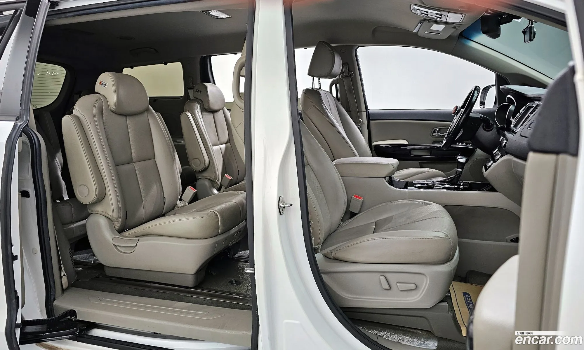 Kia Carnival 2018 — 7