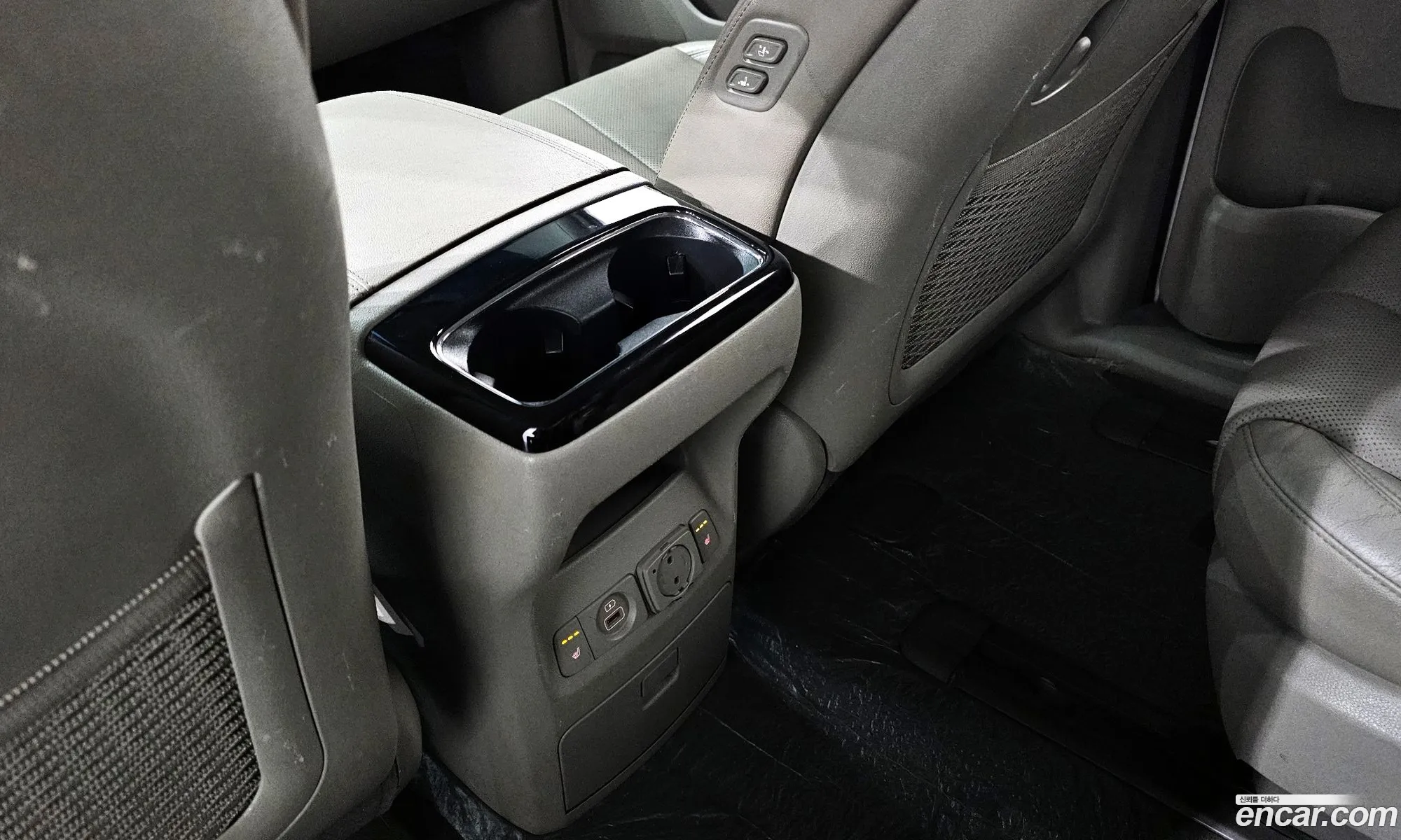 Kia Carnival 2018 — 19