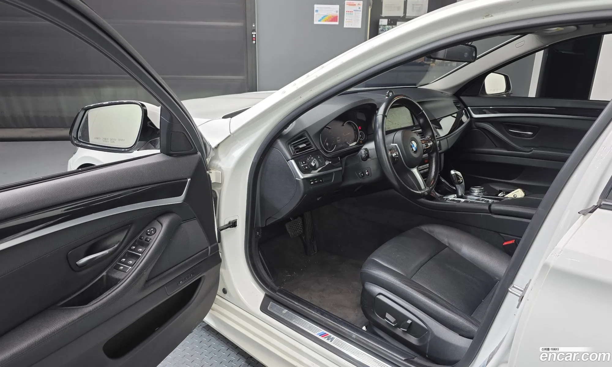 BMW 5 Series 2016 WBA5E7104GG568068 — 9