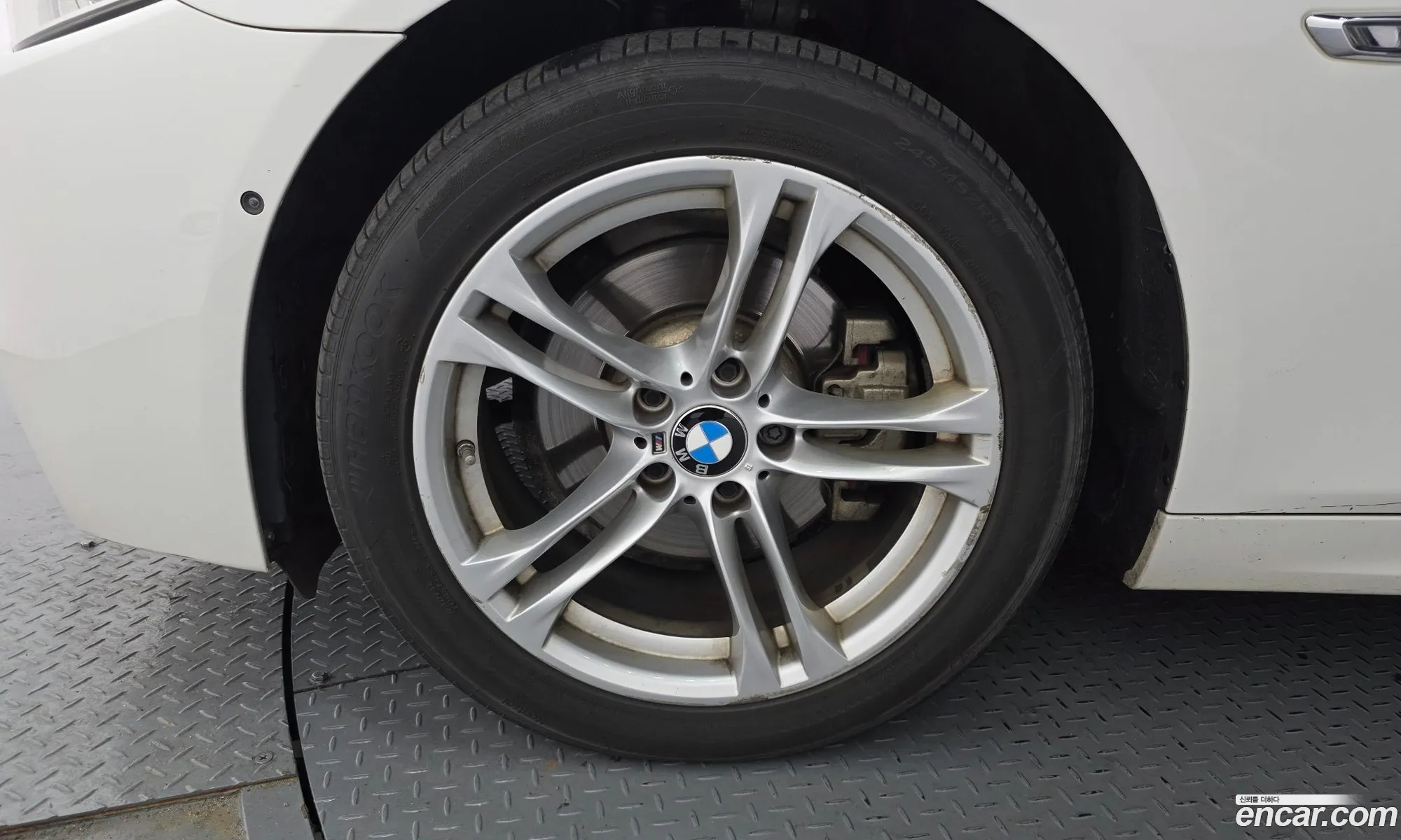 BMW 5 Series 2016 WBA5E7104GG568068 — 6